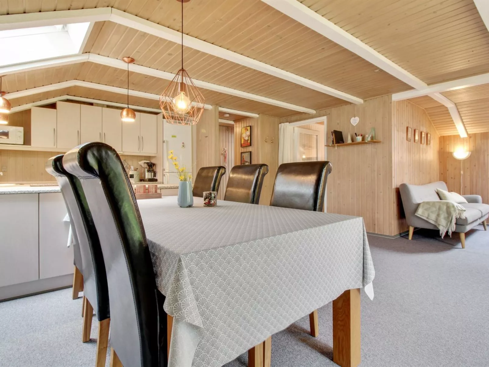 "Annaline" - 10km from the sea-Binnen