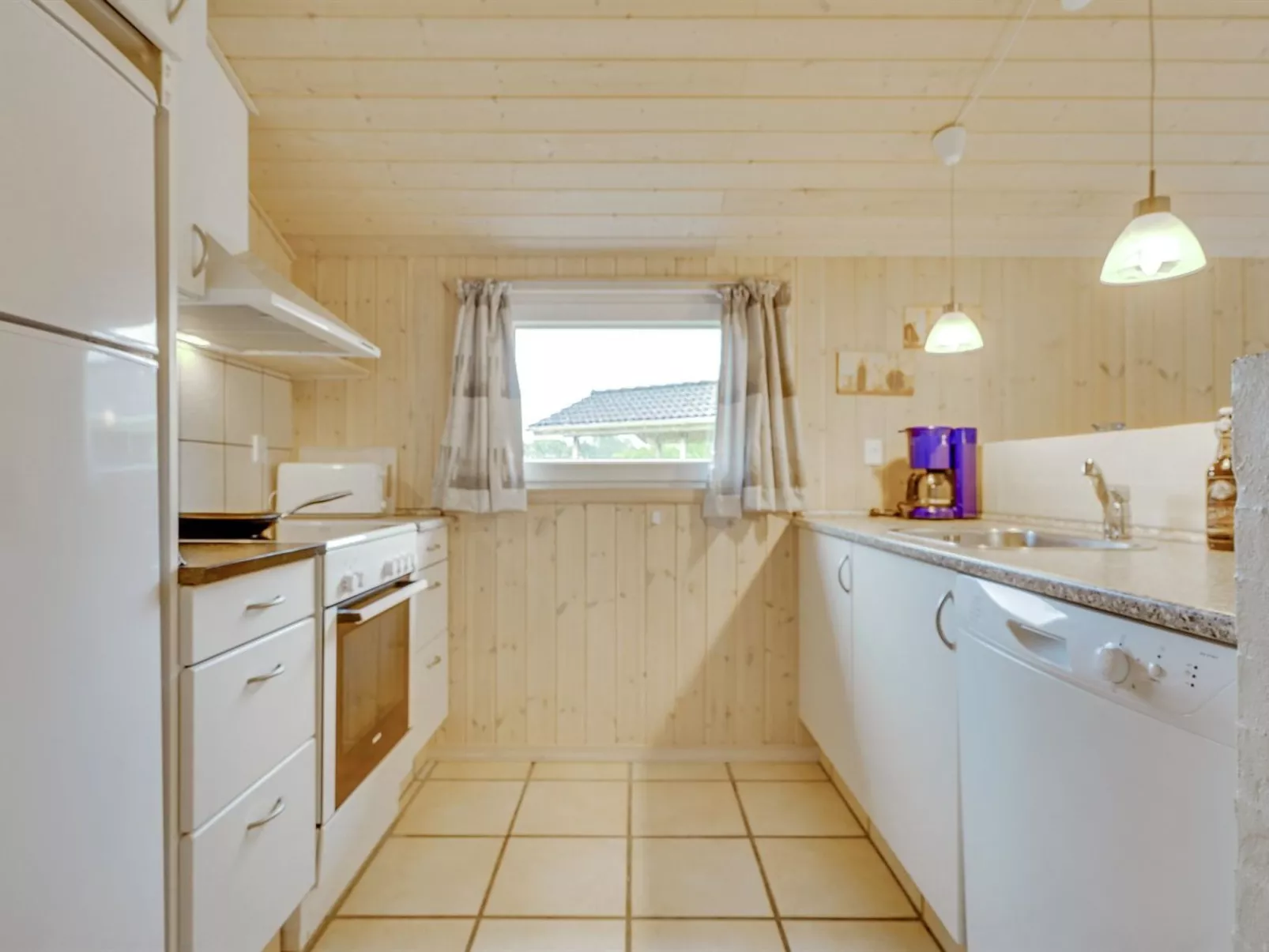 "Aviaja" - 12km from the sea-Binnen