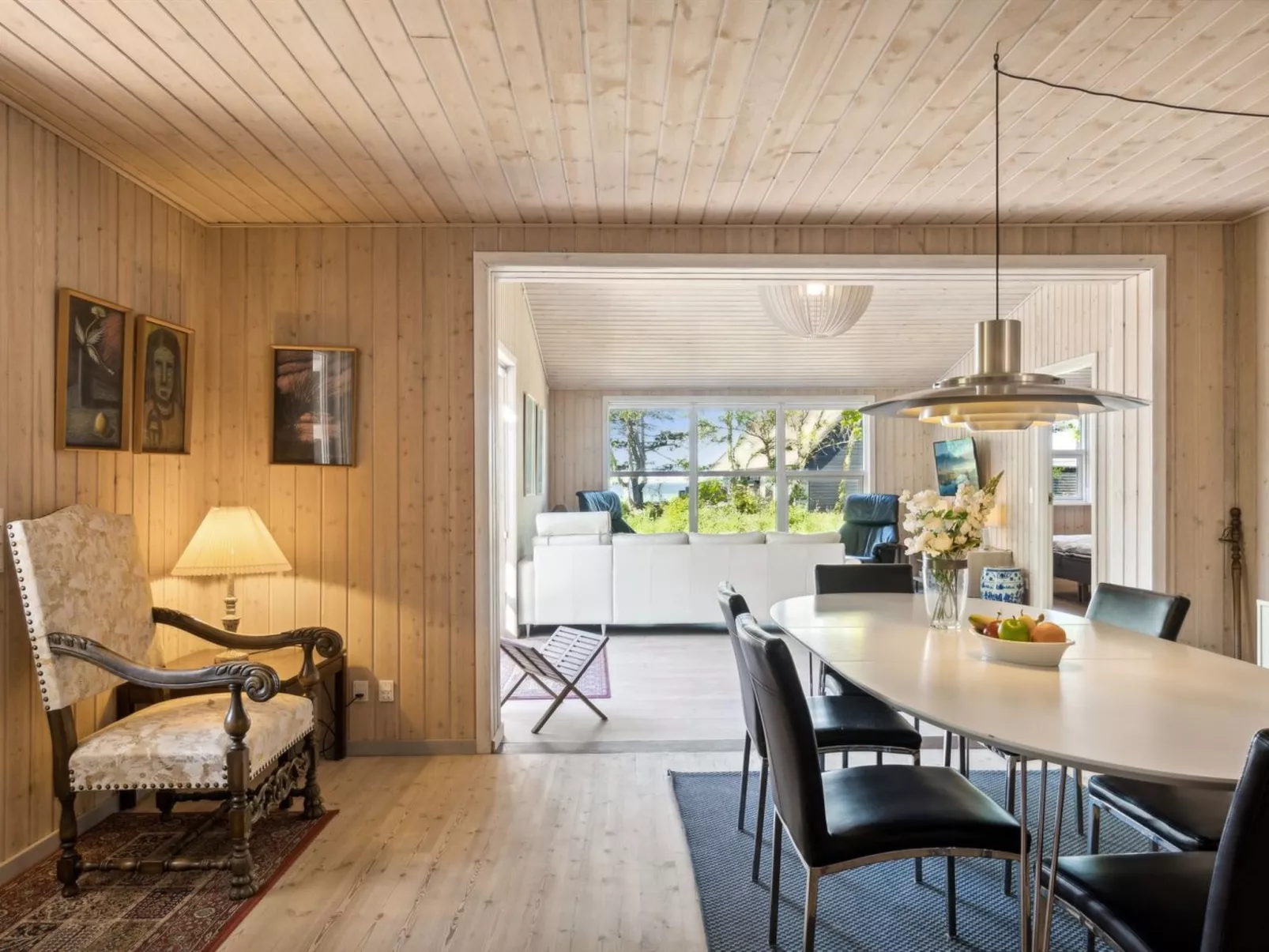 "Myriam" - 50m from the sea-Binnen