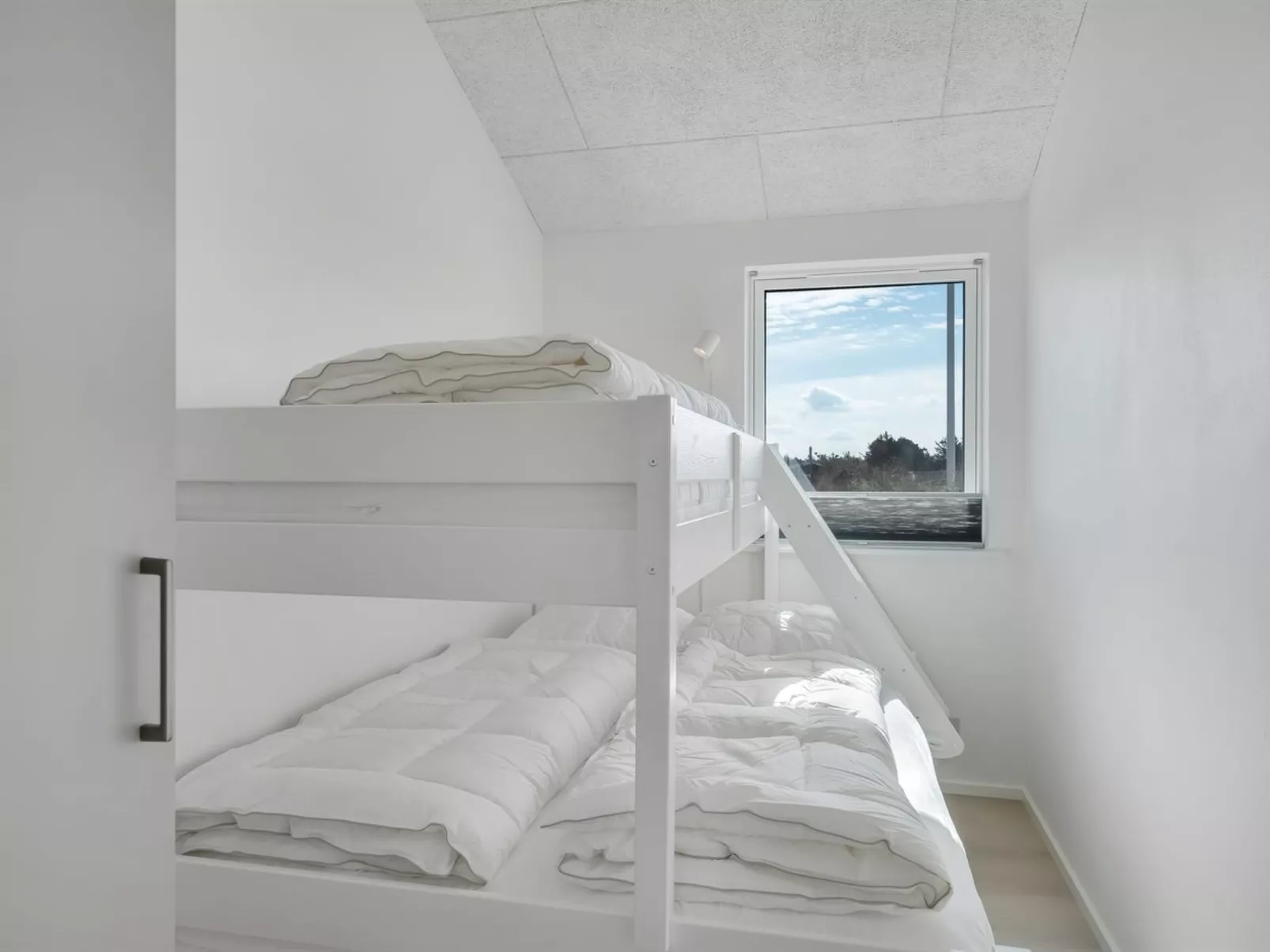 "Helga" - 650m from the sea-Binnen