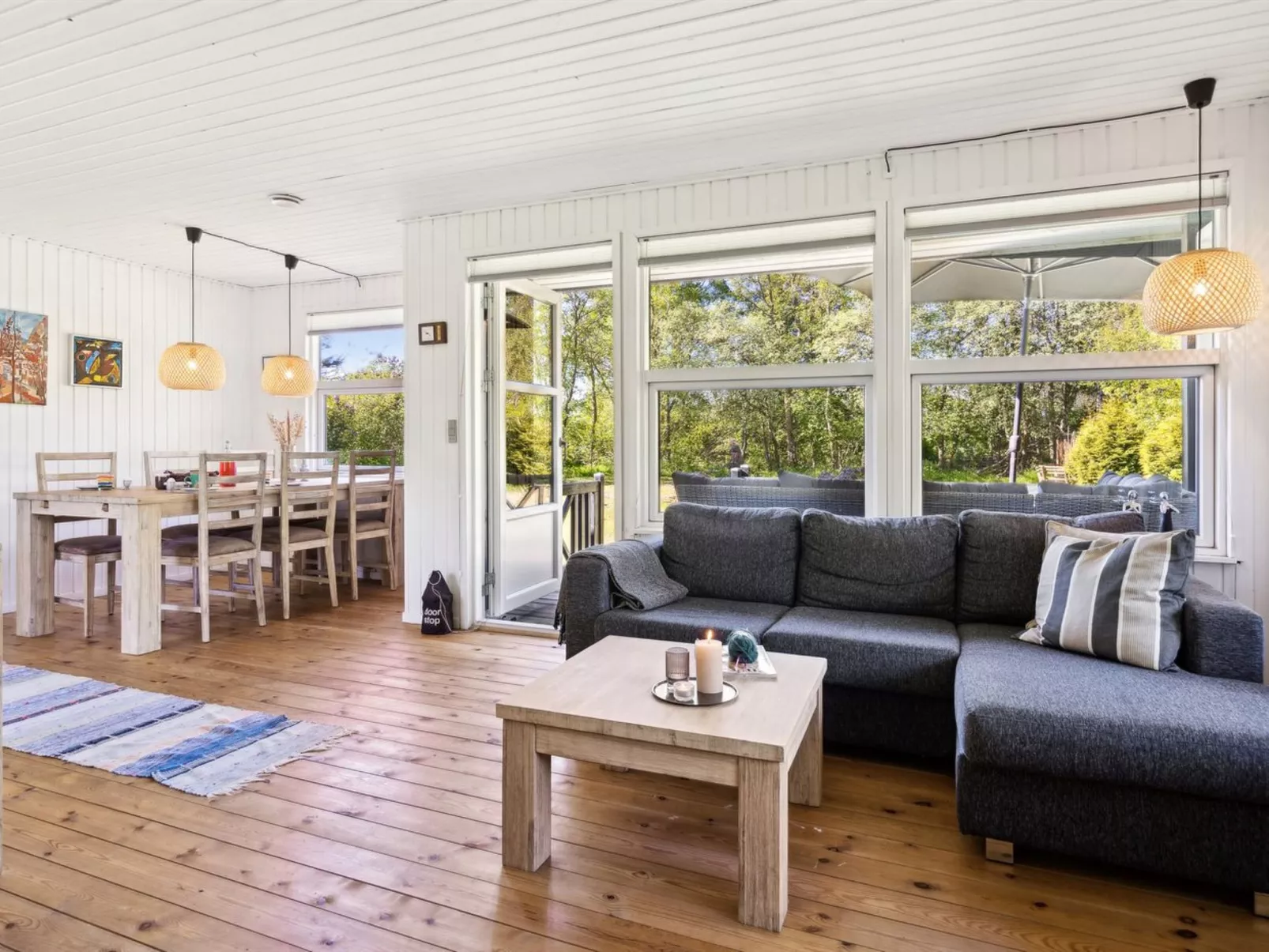 "Aldina" - 400m to the fjord-Binnen