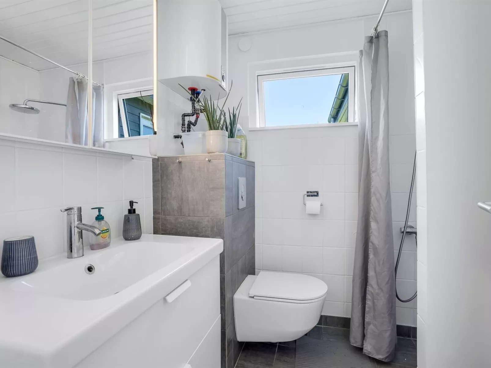 "Stina" - 600m from the sea-Binnen