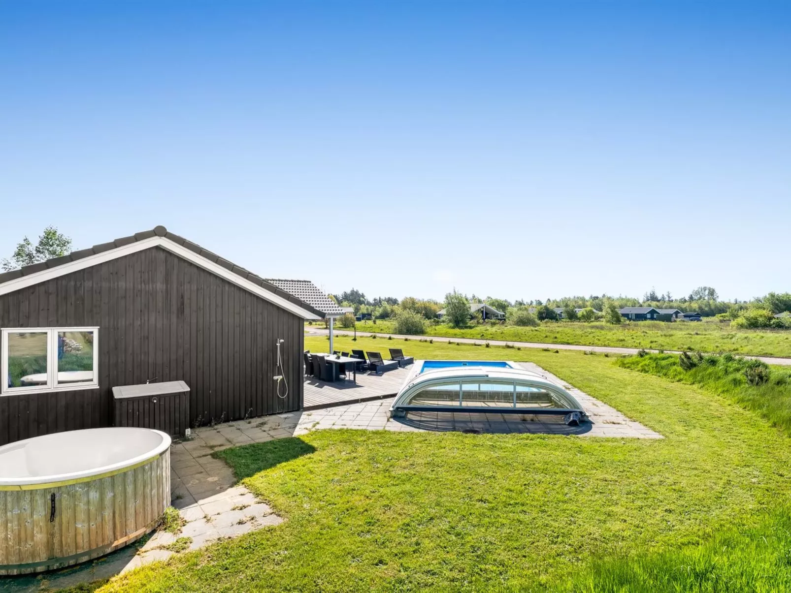 "Kiersten" - 800m from the sea-Buiten