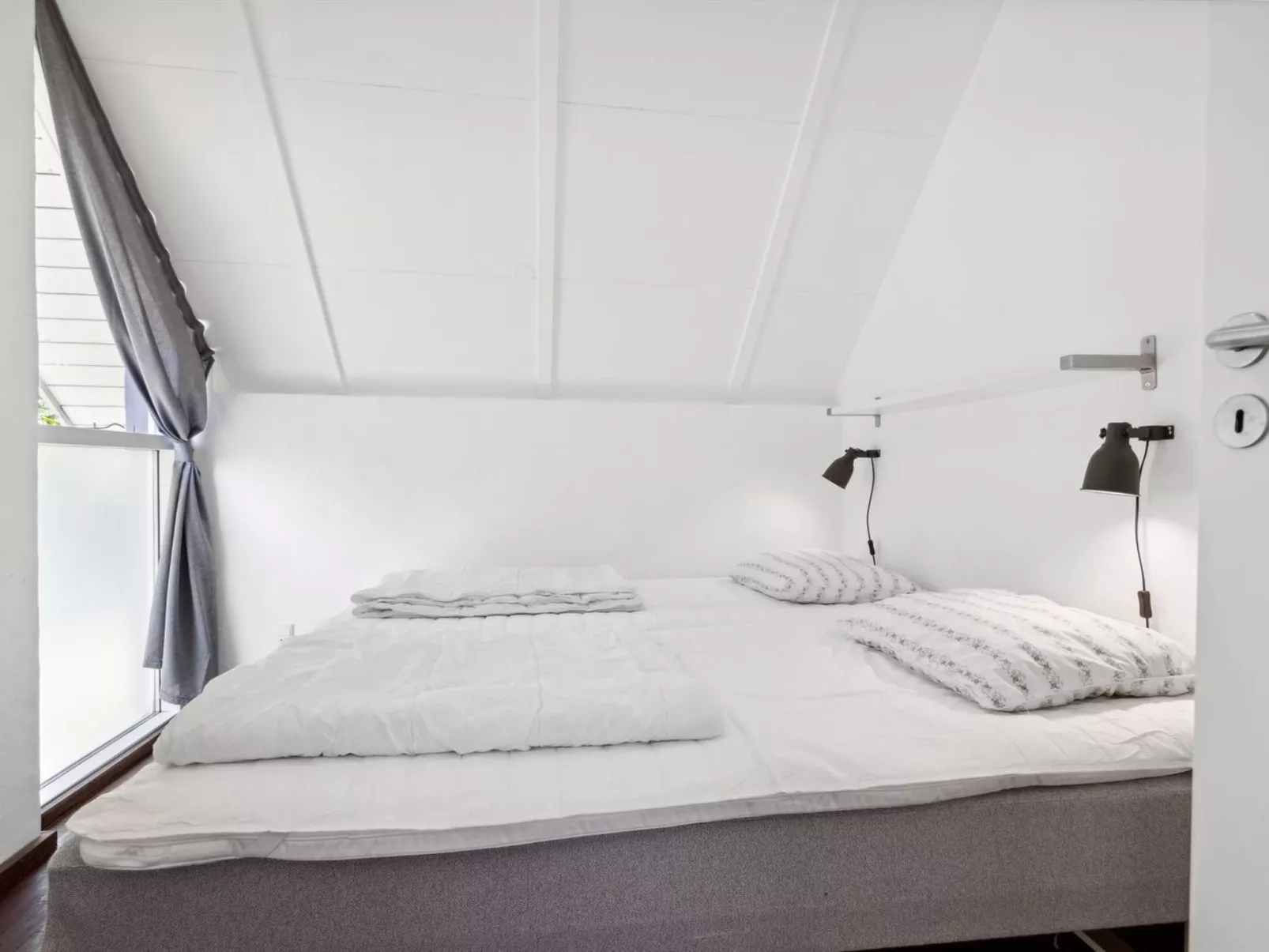 "Ardan" - 450m from the sea-Binnen