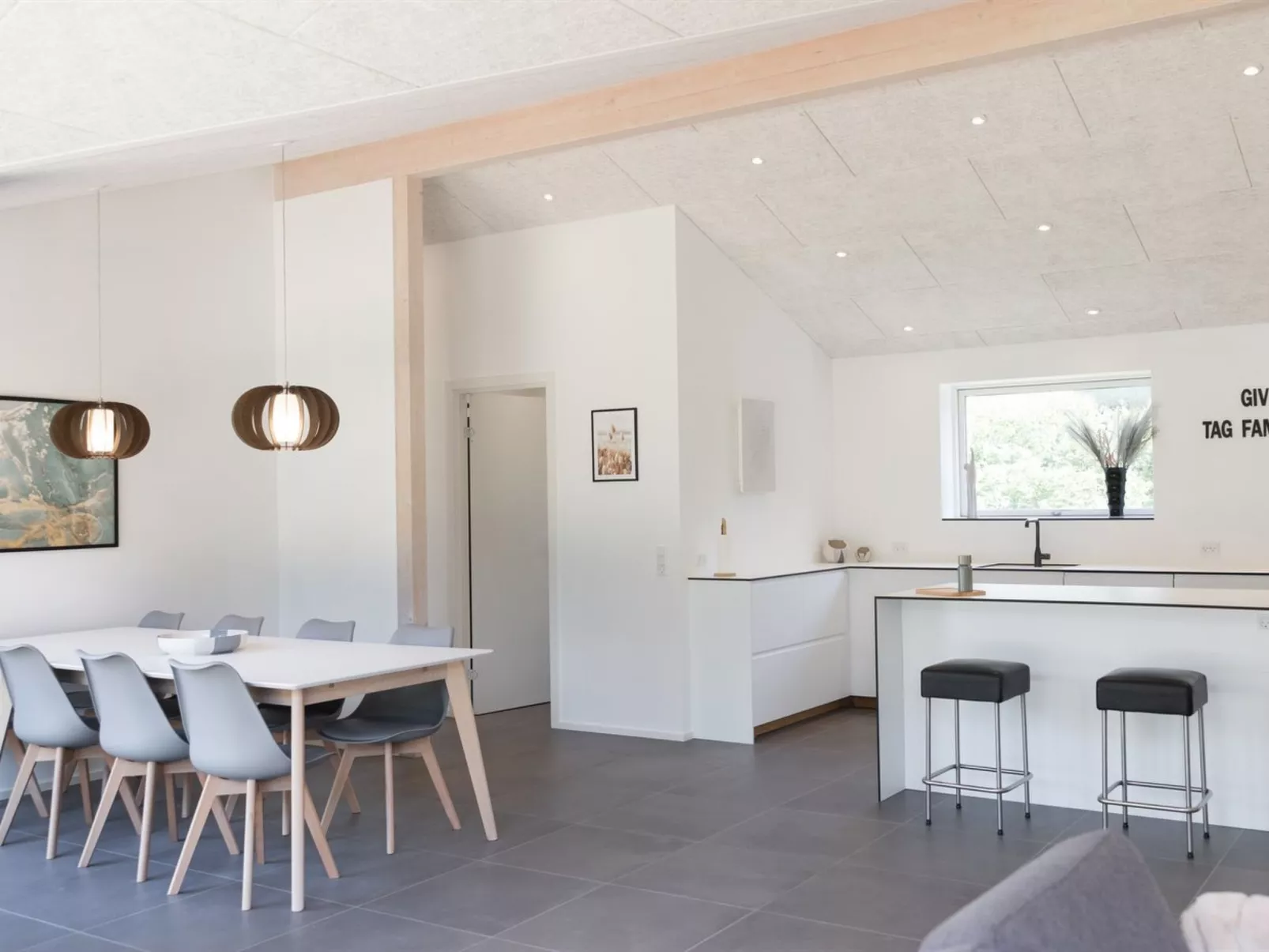 "Nico" - 600m from the sea-Binnen