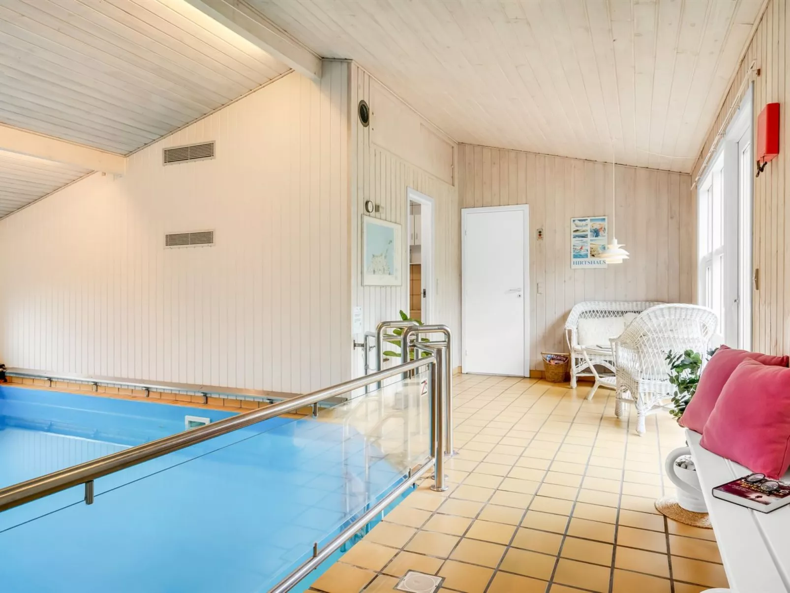 "Adrienne" - 240m from the sea-Buiten