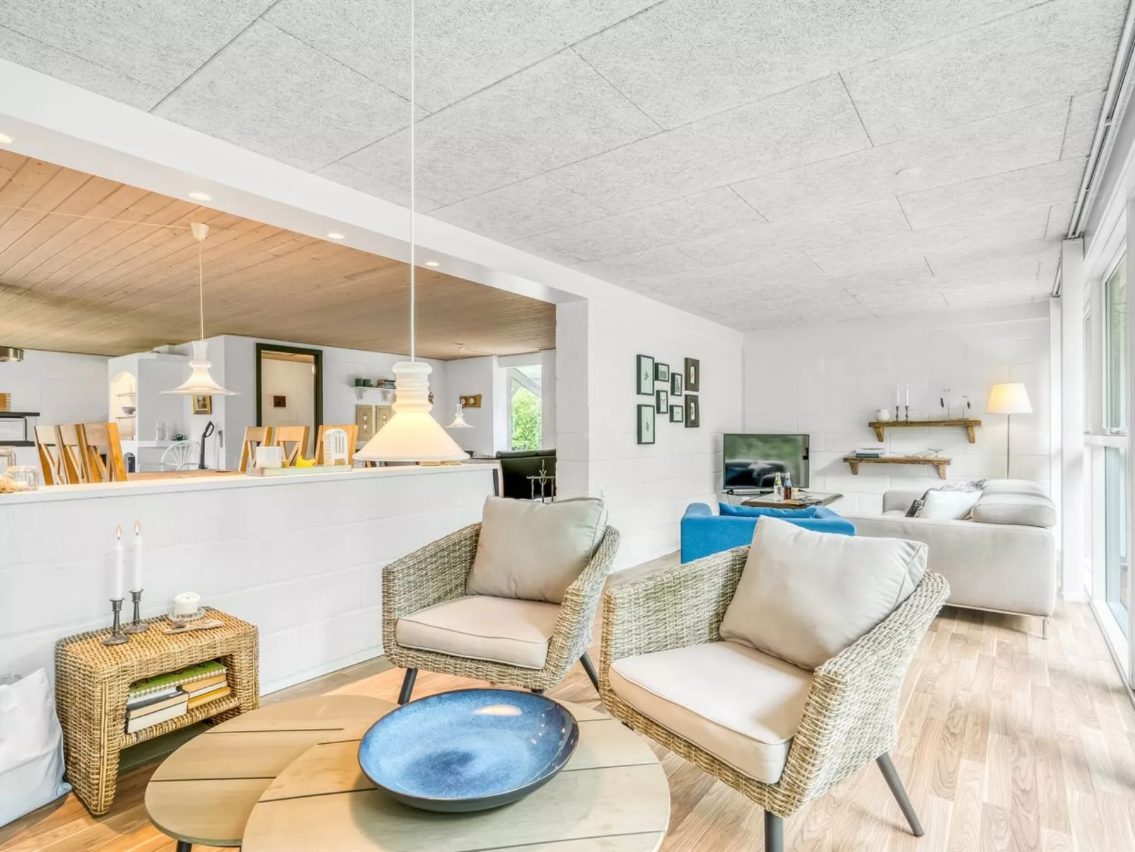 "Lyra" - 500m to the fjord-Binnen