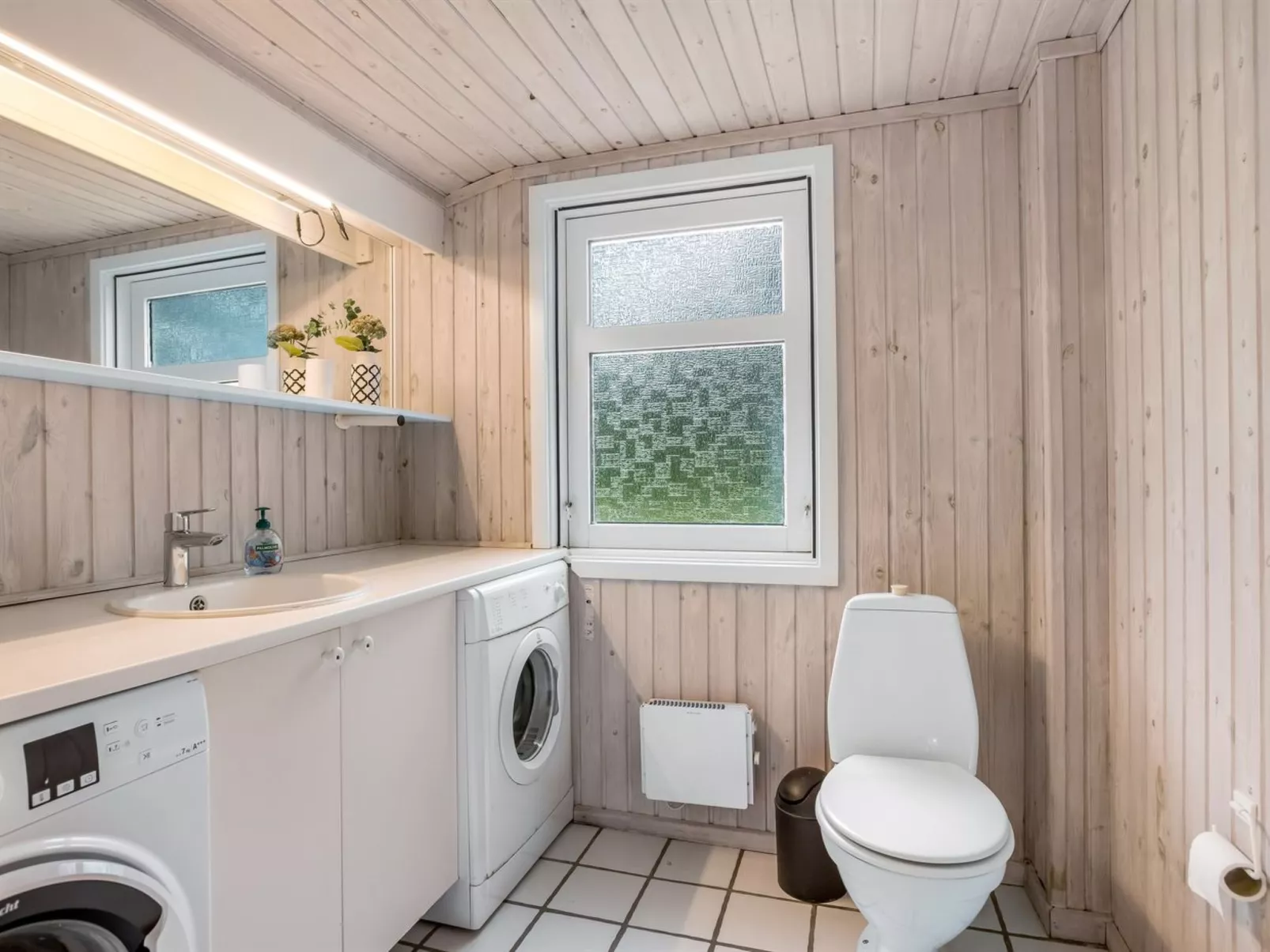 "Tabithe" - 500m from the sea-Binnen