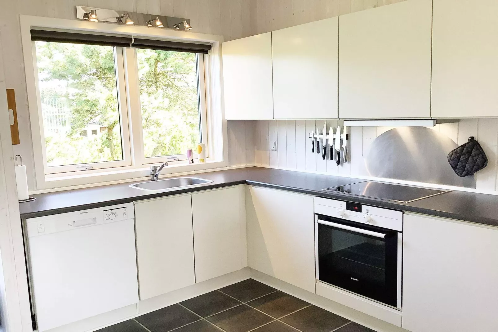 Familie Strand Retreat -- By Traum Ferienwohnungen-Binnen