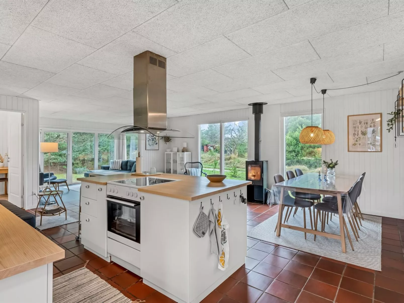 "Pietari" - 600m from the sea-Binnen