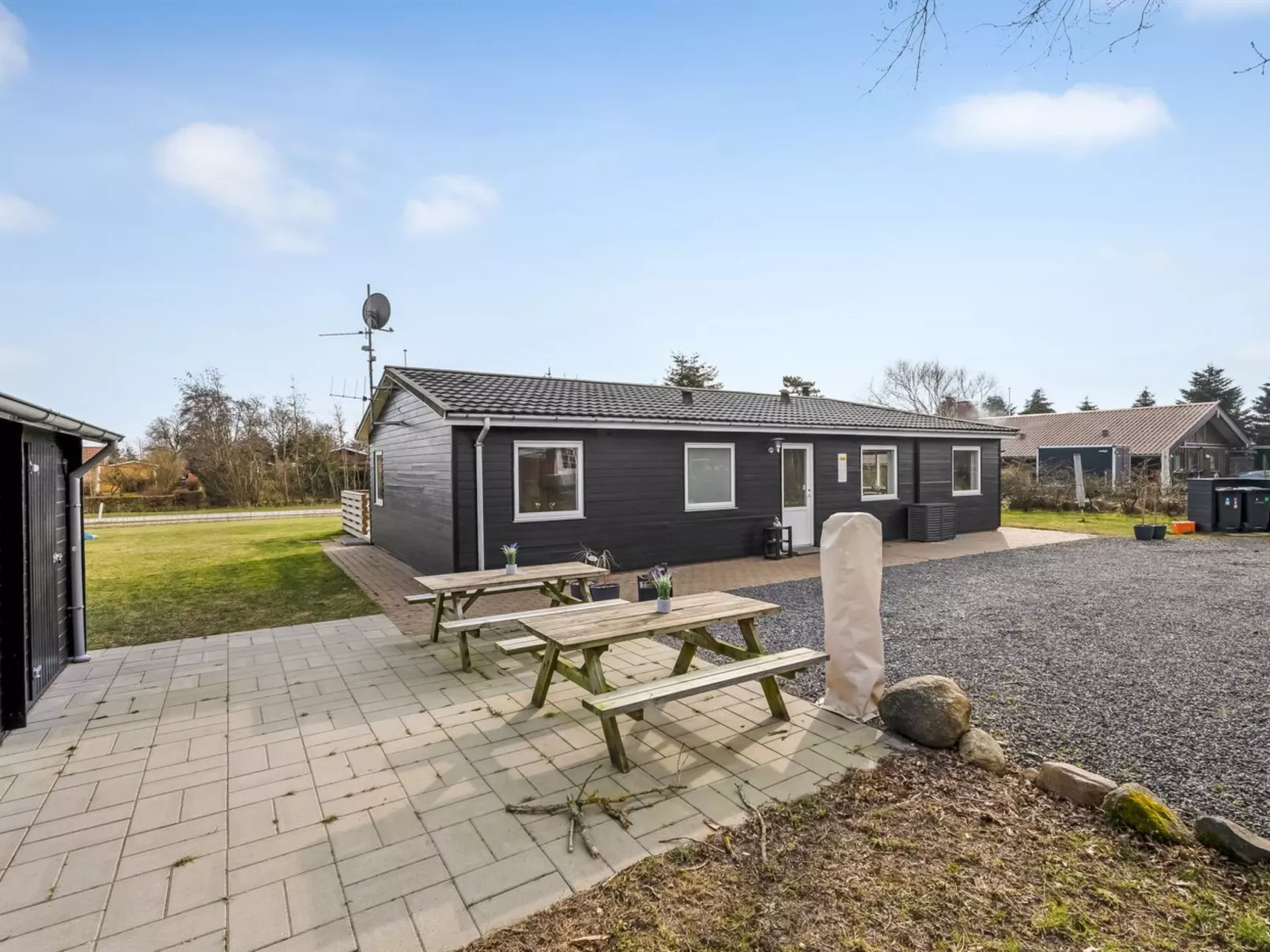 "Amine" - 300m to the fjord-Buiten