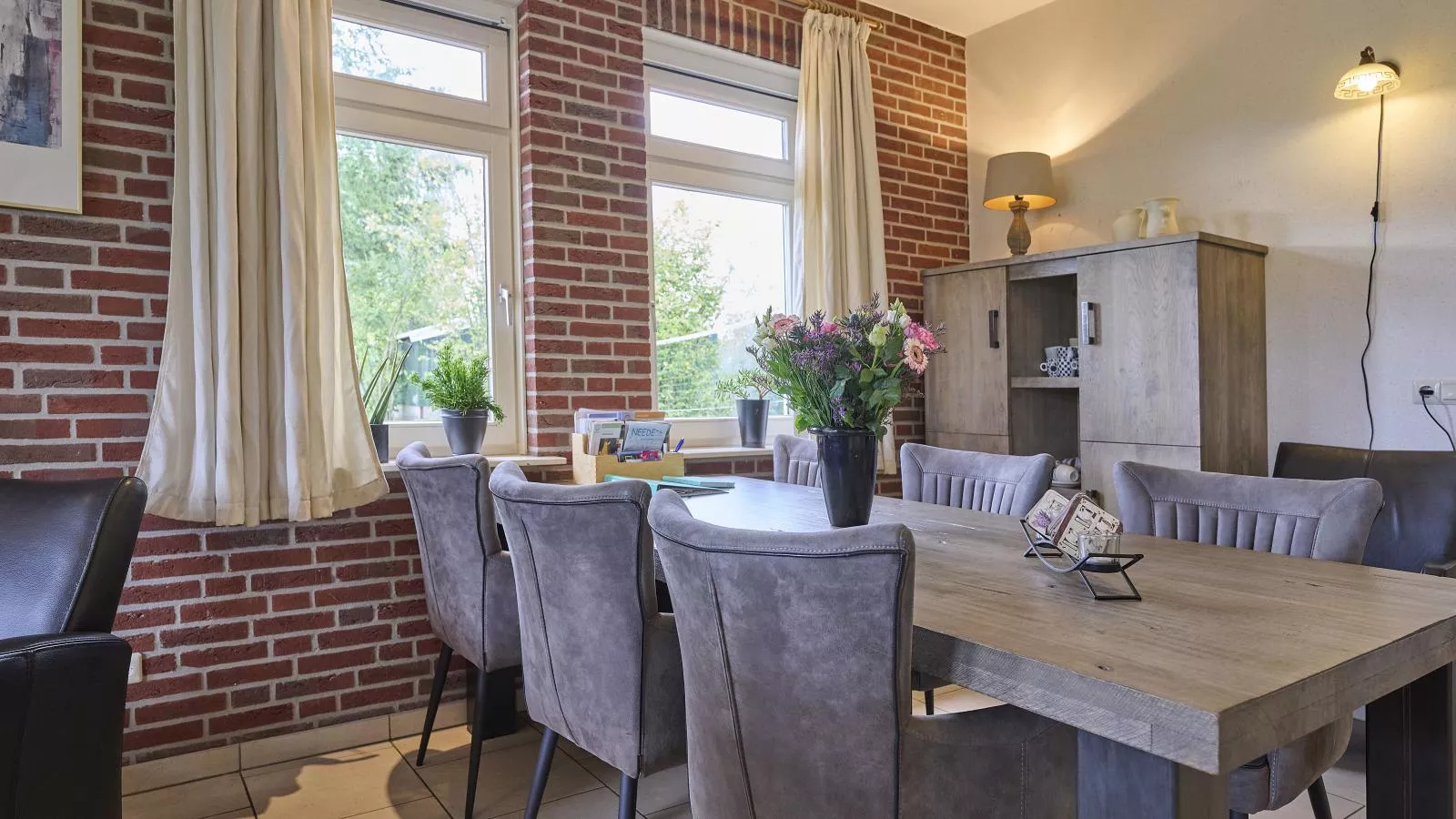 T Achterhoes-Eetkamer