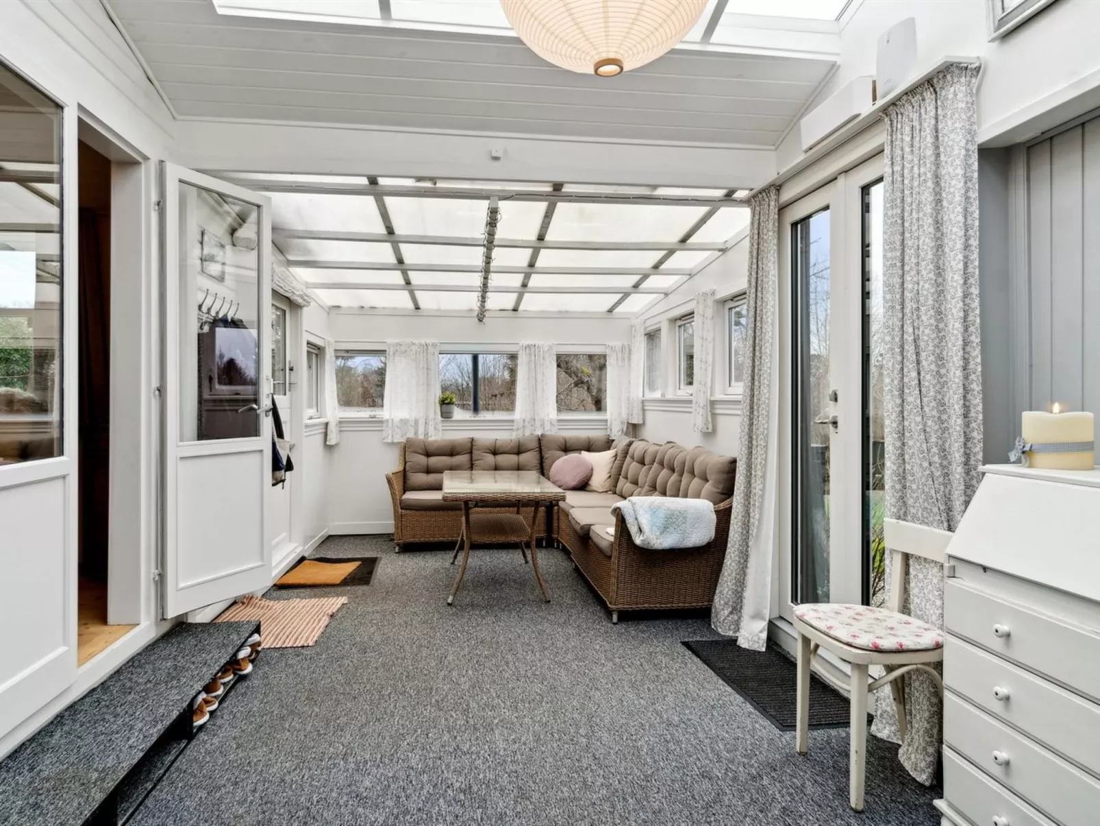 "Holmfridur" - 2km from the sea-Binnen