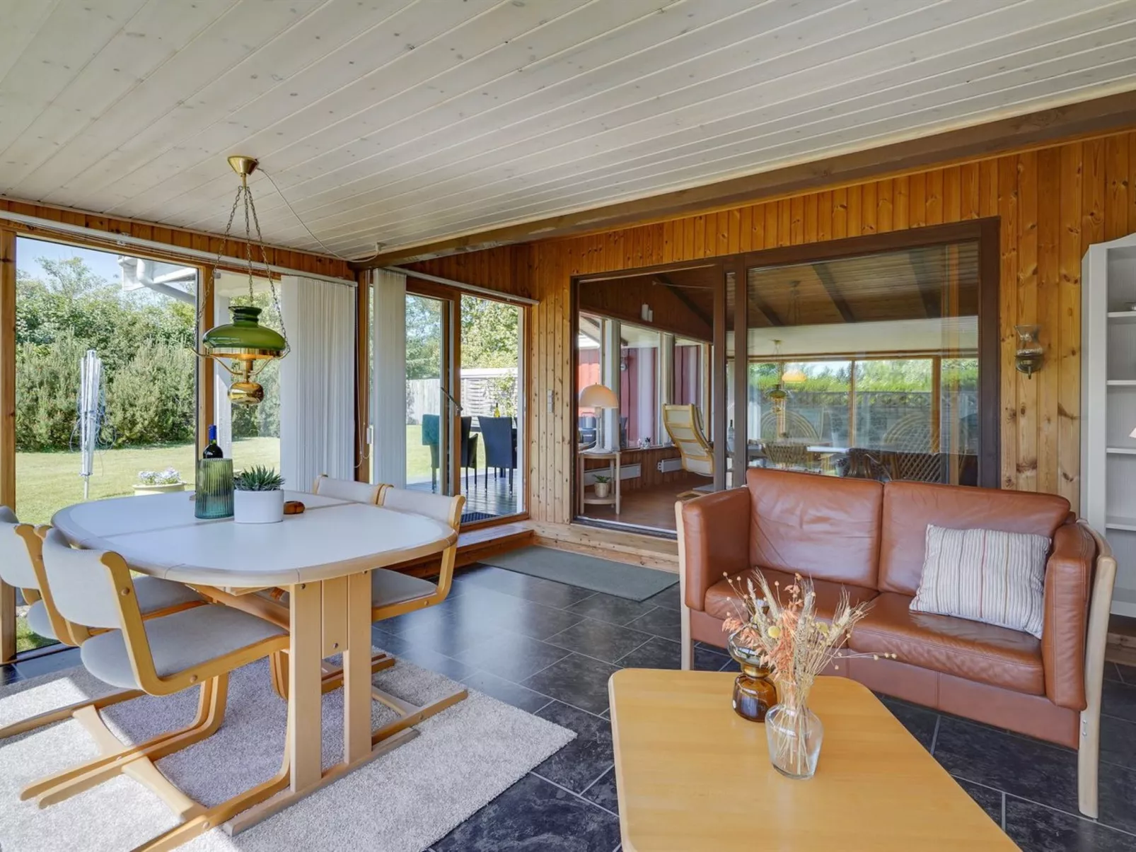 "Kaarle" - 400m to the fjord-Binnen