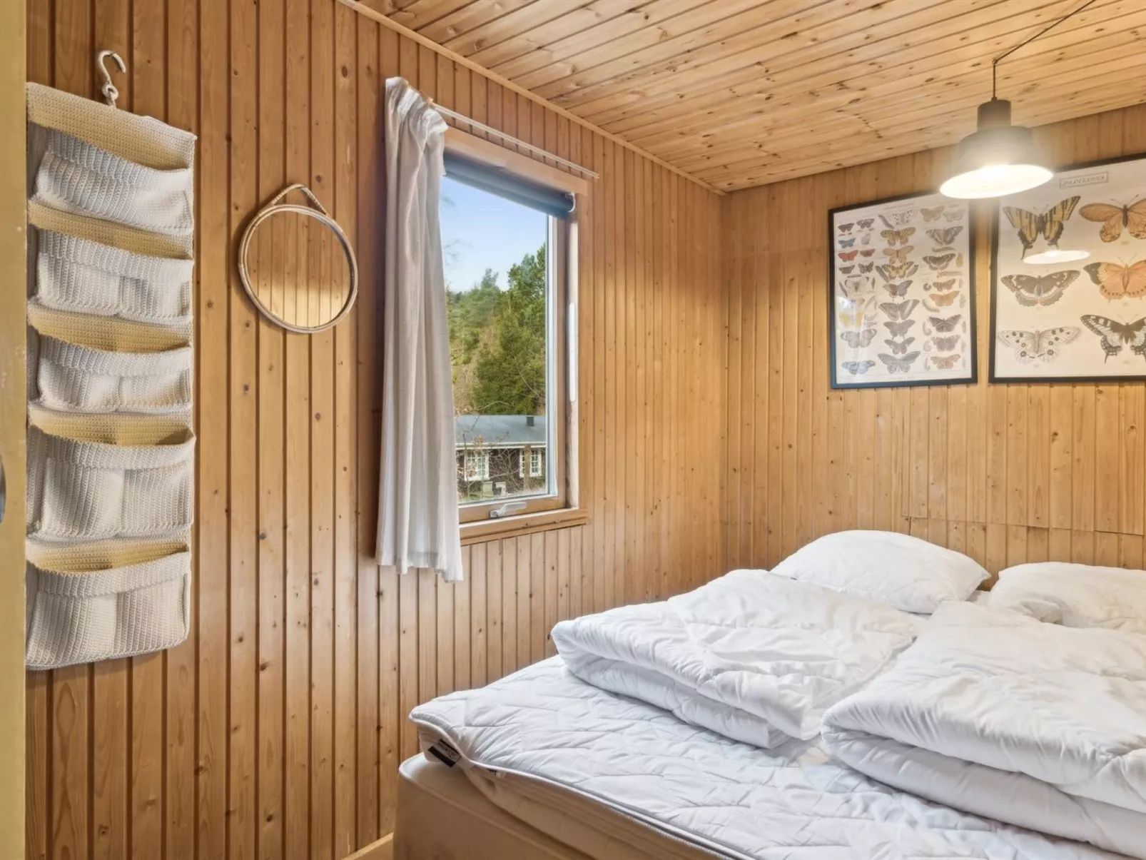 "Gunward" - 3km from the sea-Binnen