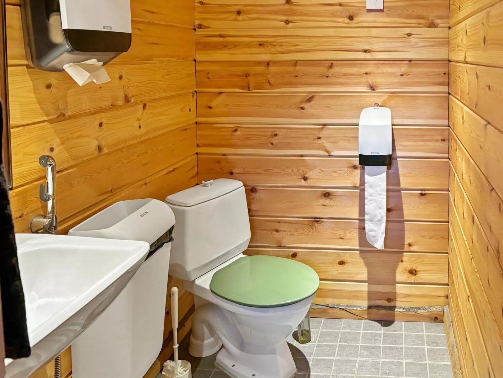 Domnan pirtti-Binnen