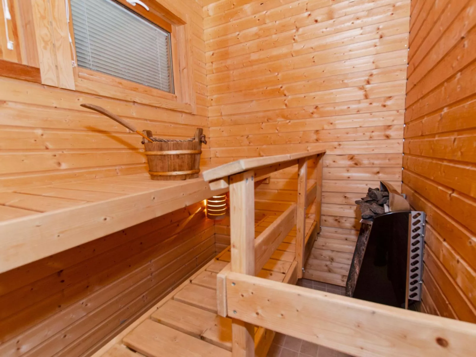 Otsopirtti, maria-Binnen