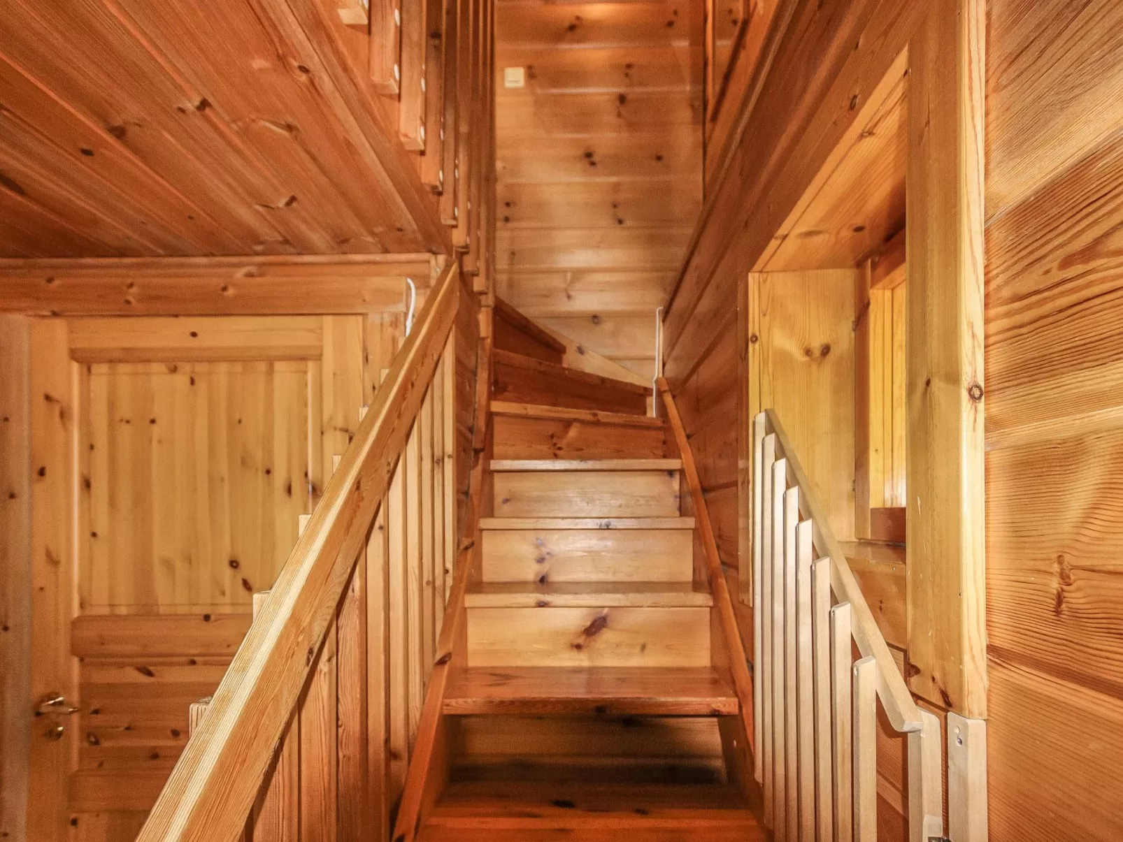 Erätuli 2 paritalo-Binnen