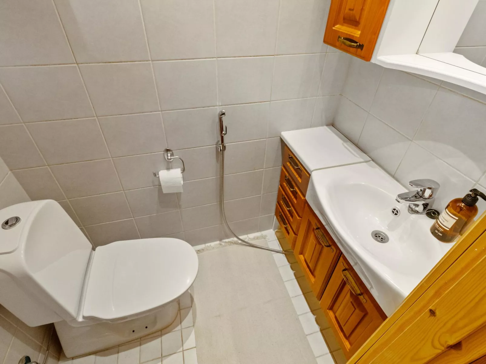 Tintin mökki-Binnen