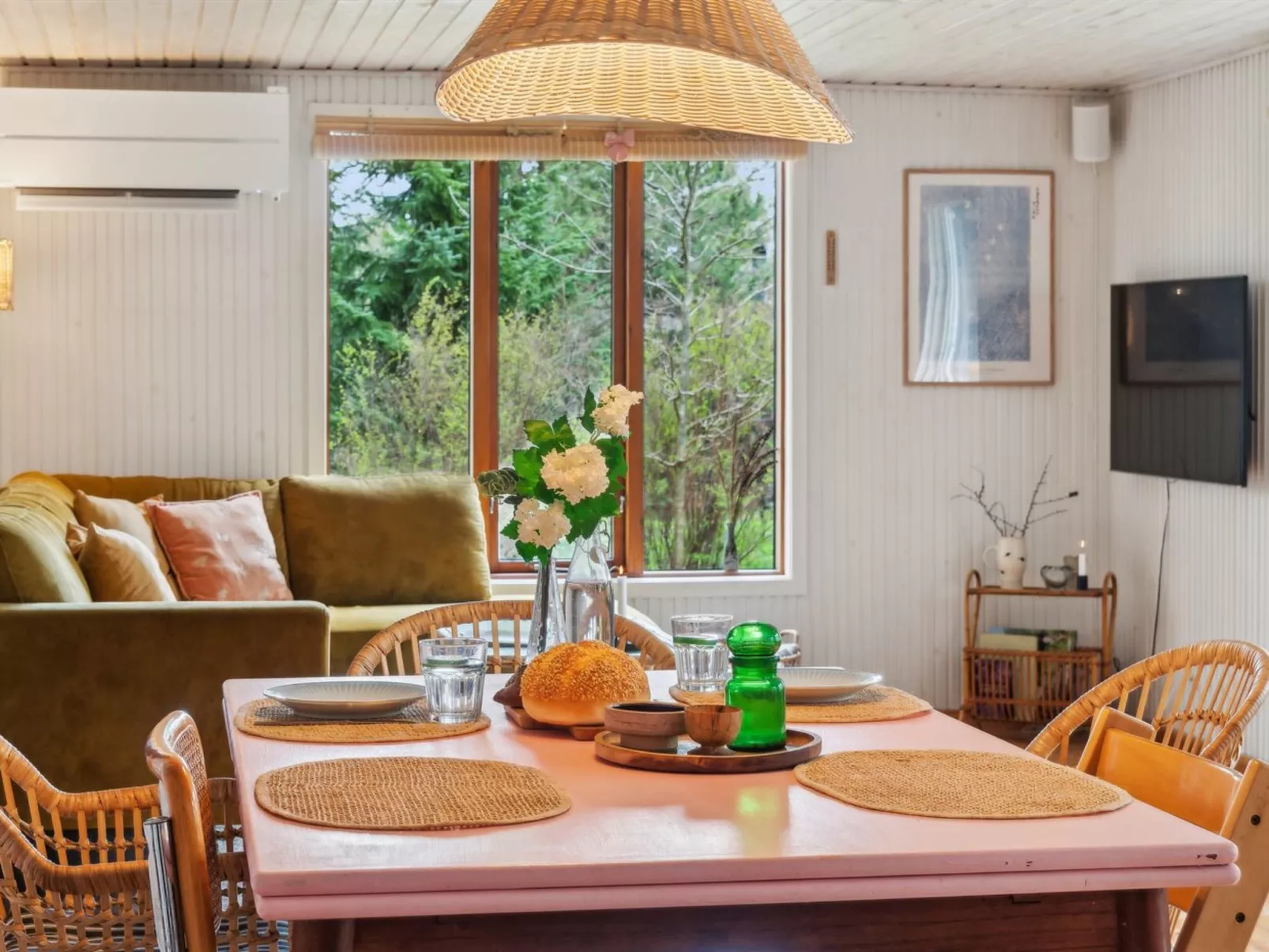 "Tatyana" - 1.6km from the sea-Binnen