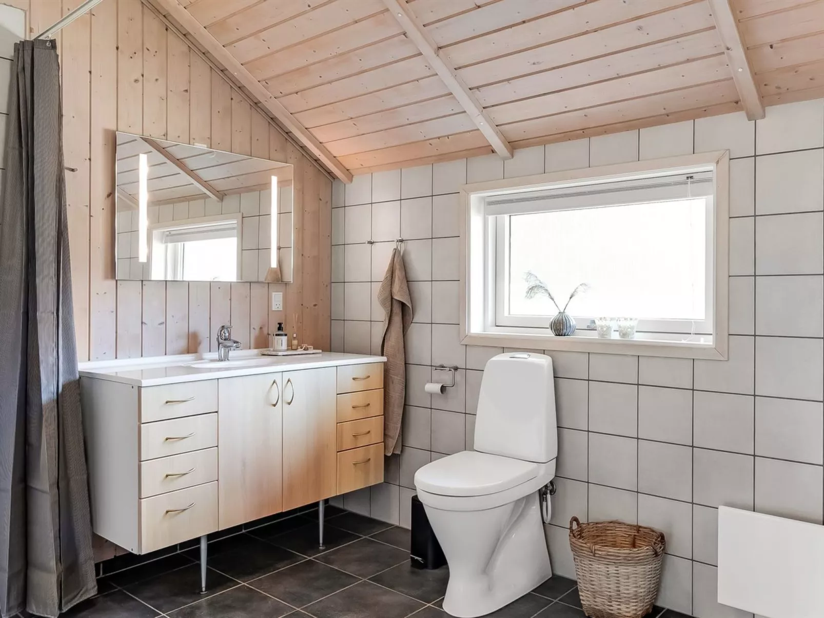 "Truels" - 30km from the sea-Binnen