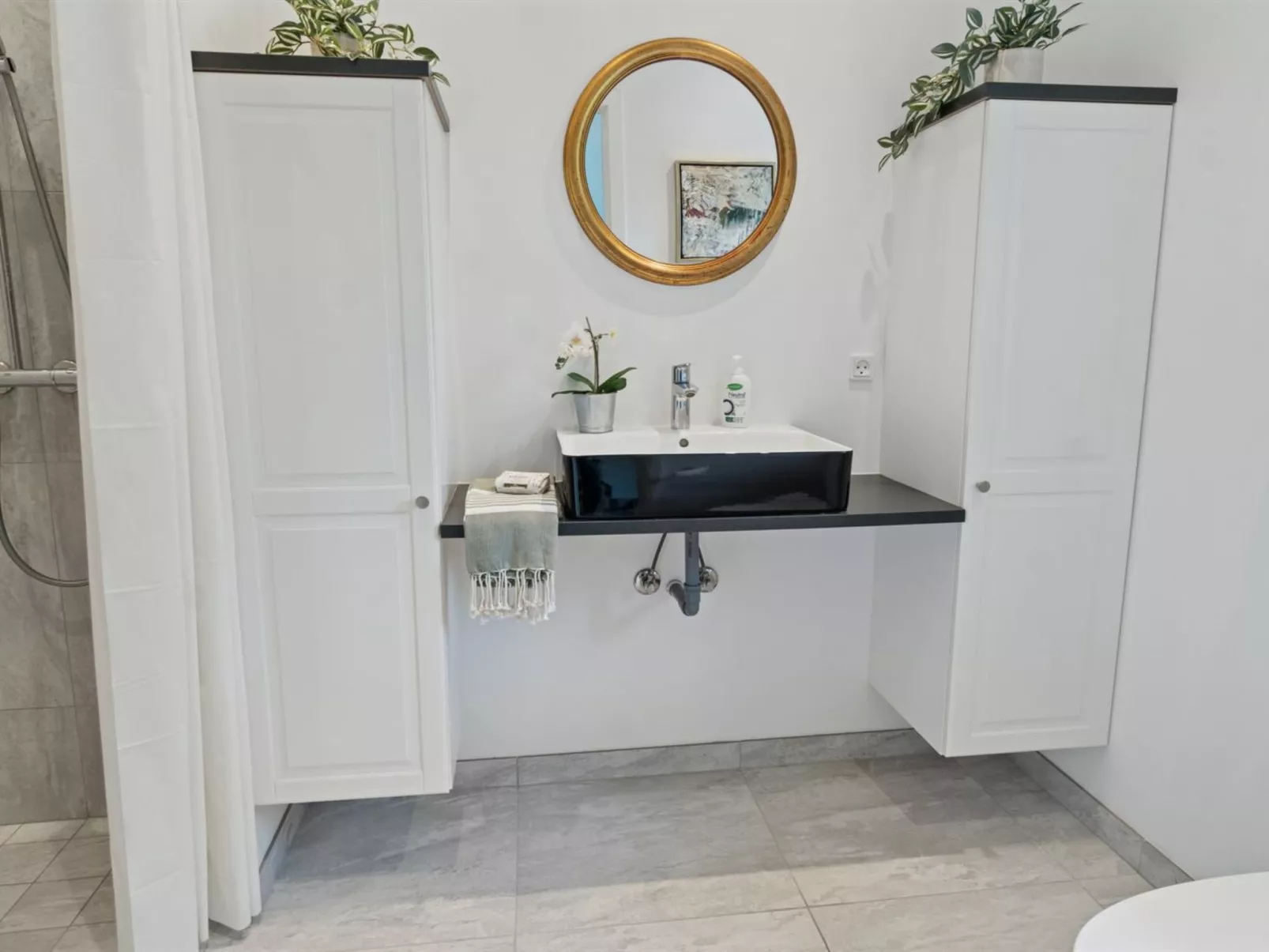 "Hotherus" -  from the sea-Binnen