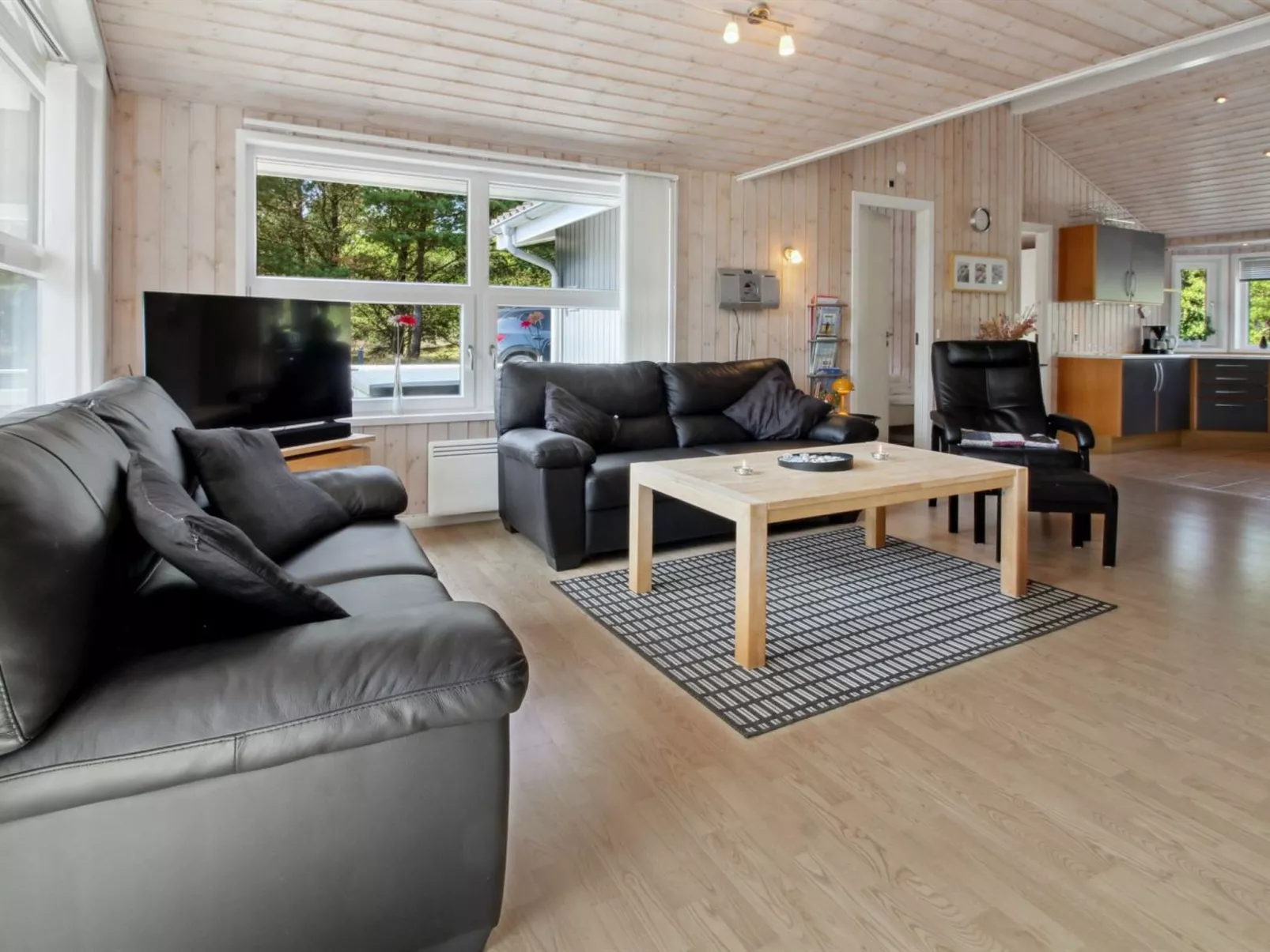 "Kiowa" - 4km from the sea-Binnen