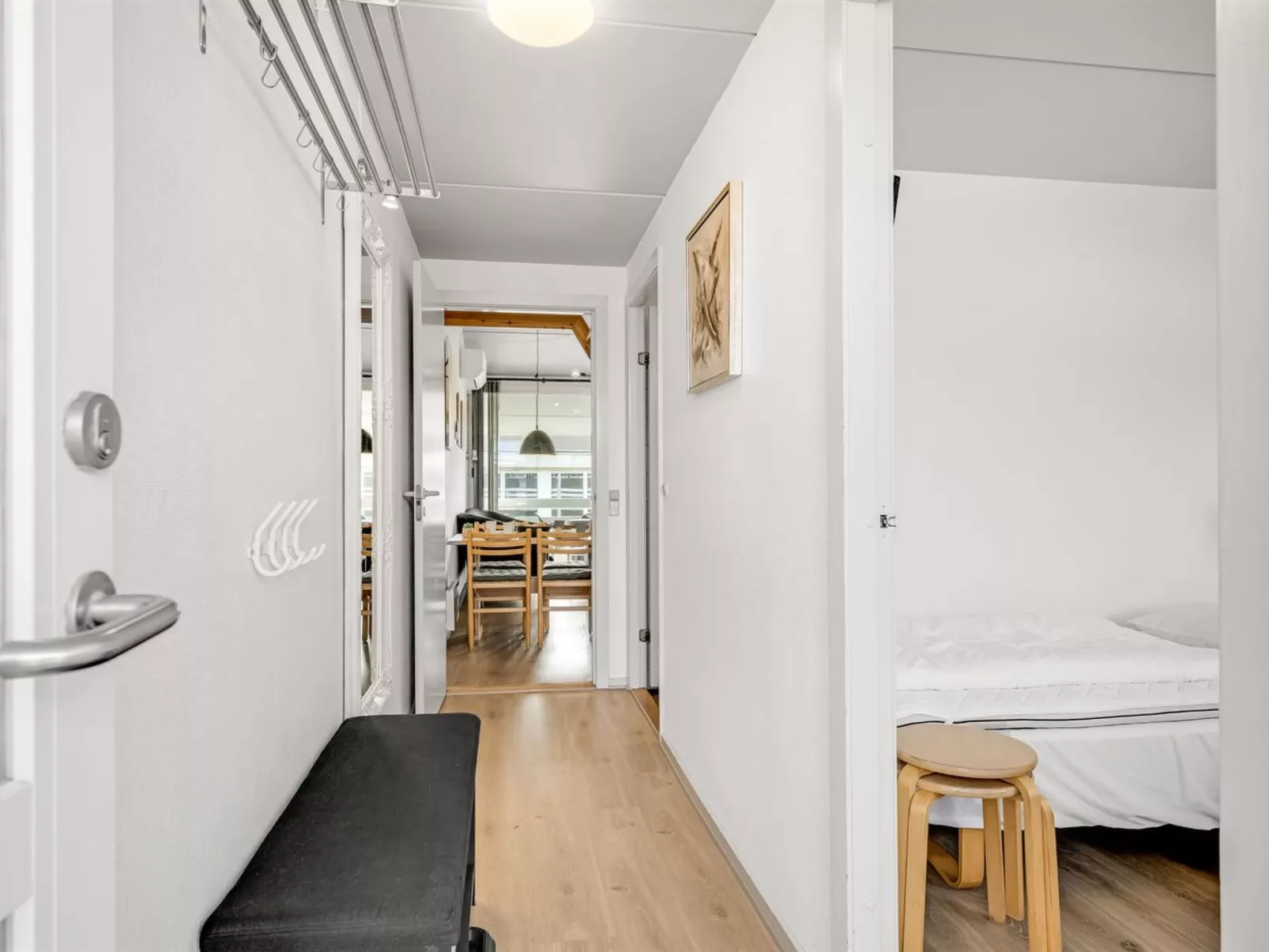 "Jari" - 200m from the sea-Binnen