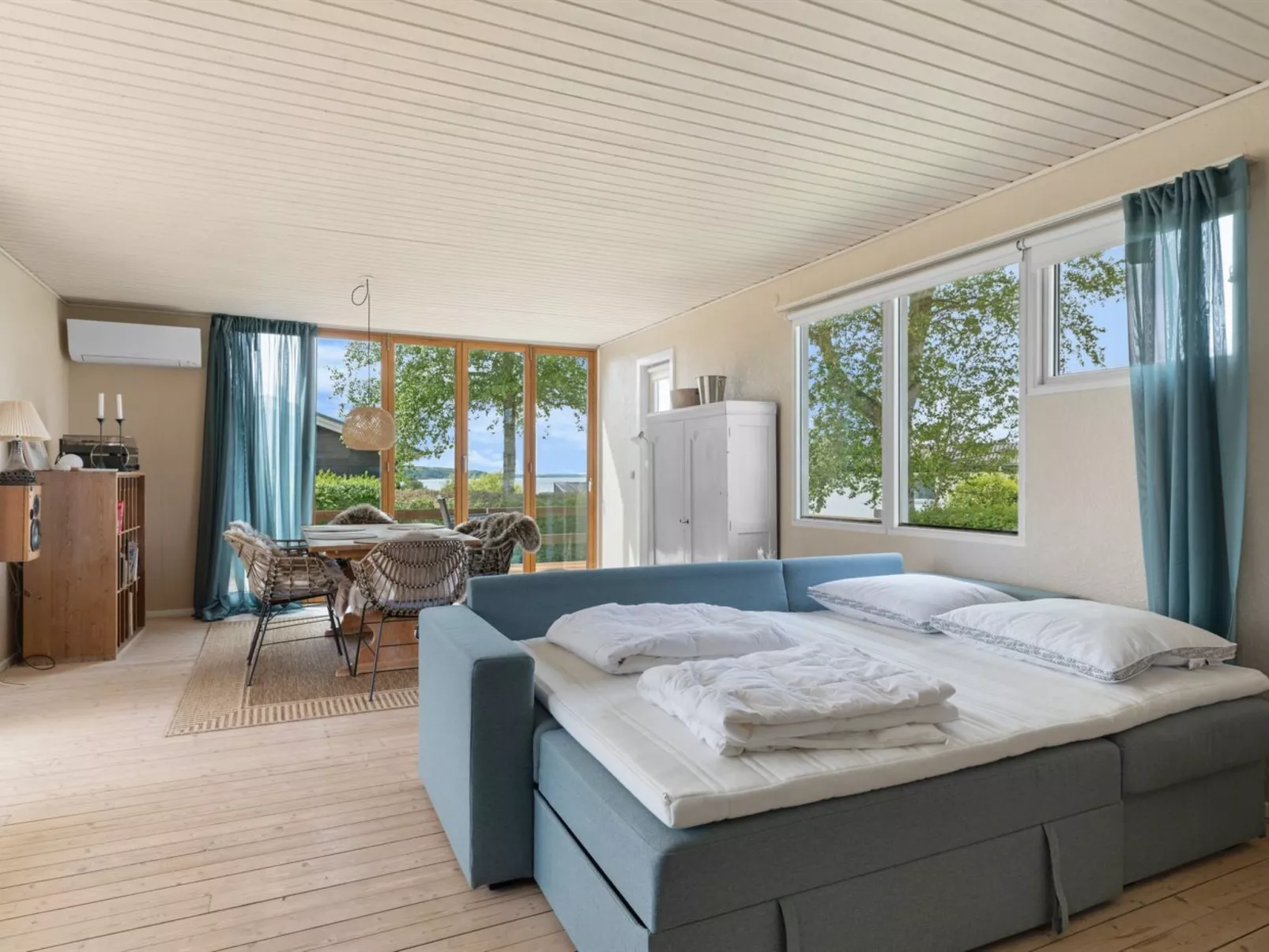 "Nis" - 250m from the sea-Binnen