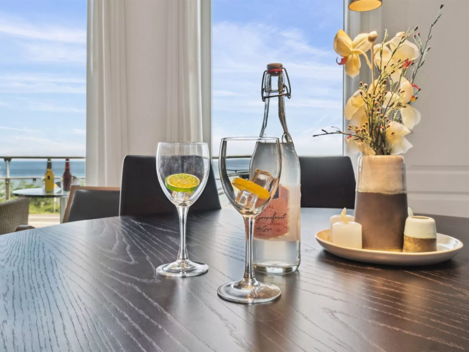 "Ayo" - 75m from the sea-Binnen