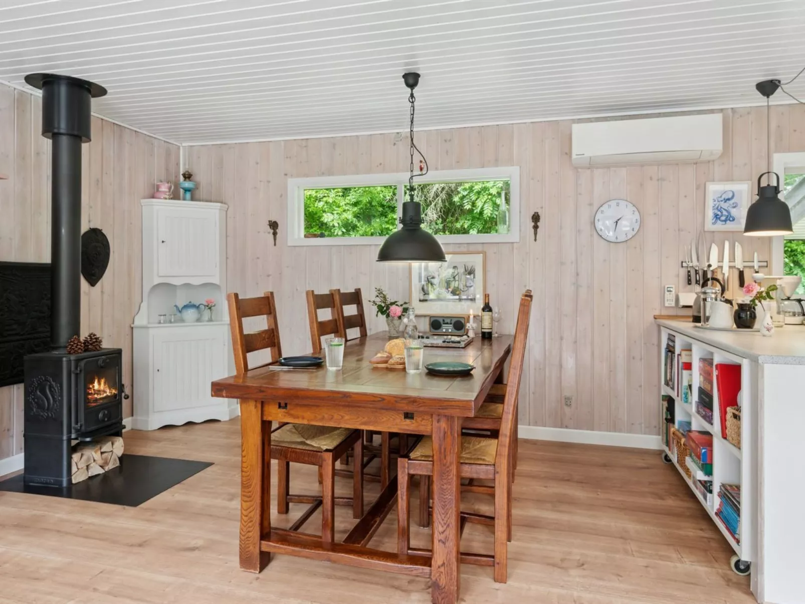 "Nette" - 100m from the sea-Binnen