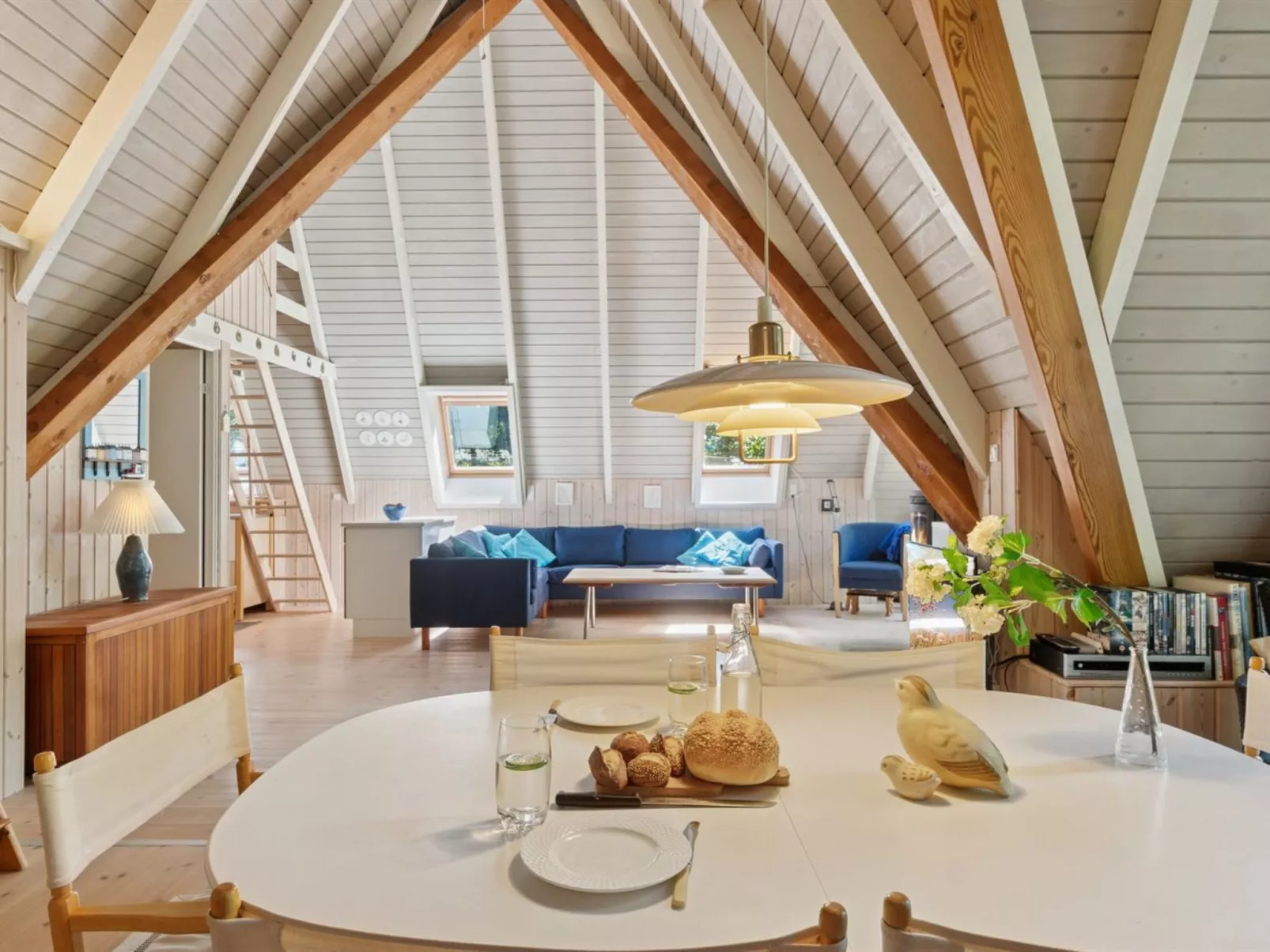 "Thrond" - 500m from the sea-Binnen