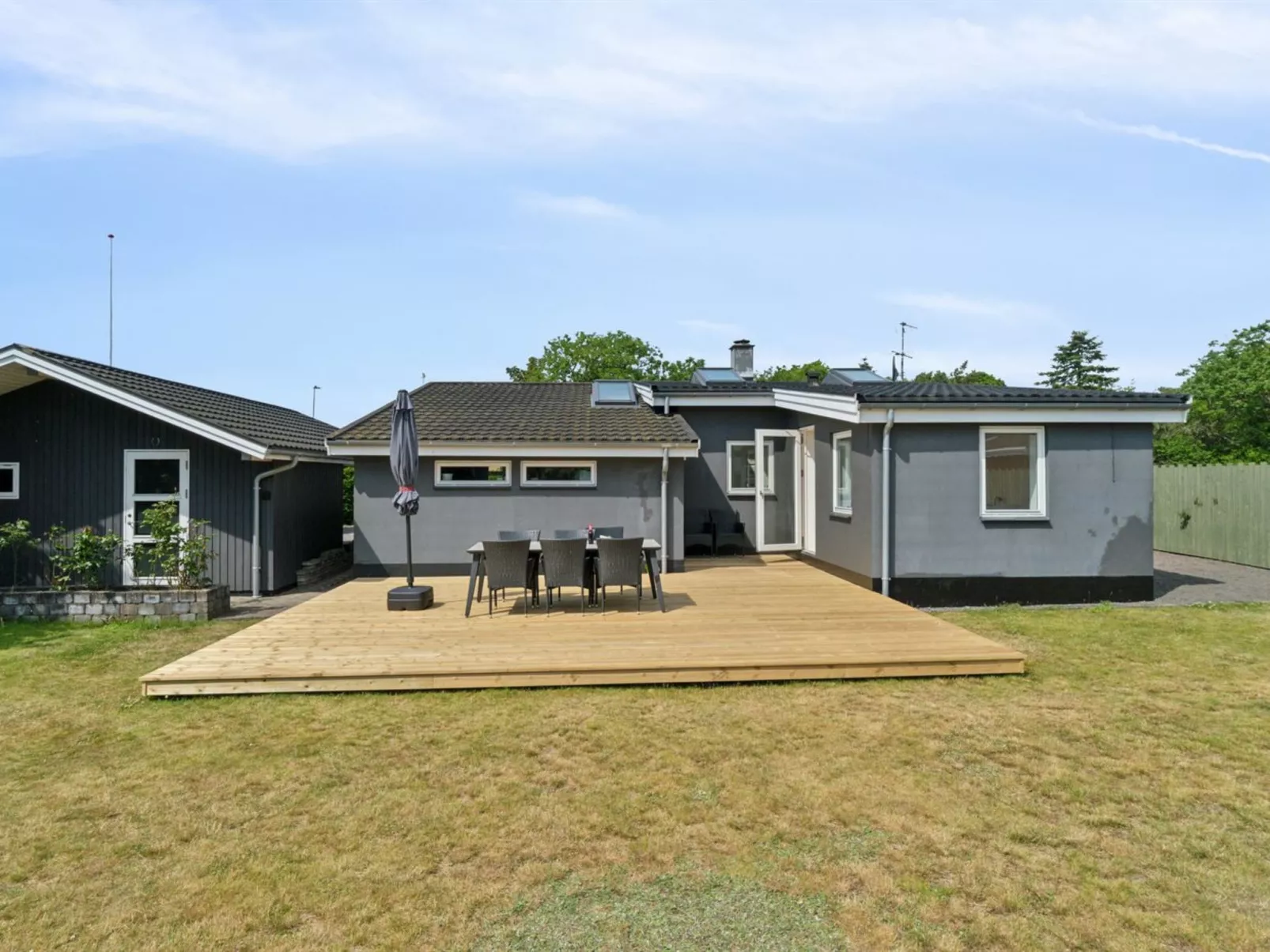 "Dreng" - 250m from the sea-Buiten