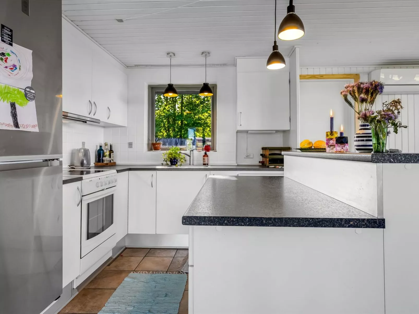 "Meglena" - 250m from the sea-Binnen