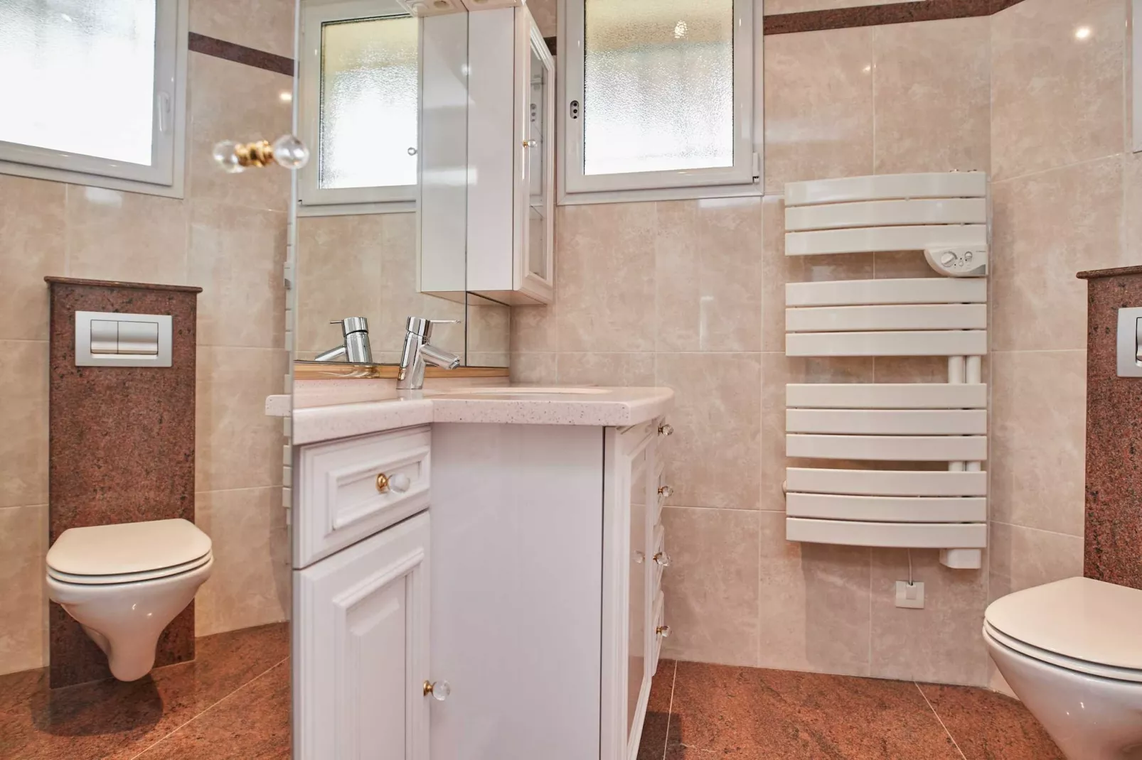 AP-652-PERTUADES-Niet-getagd