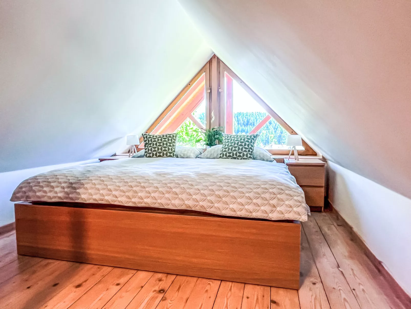 Sachrův Kopec-Binnen