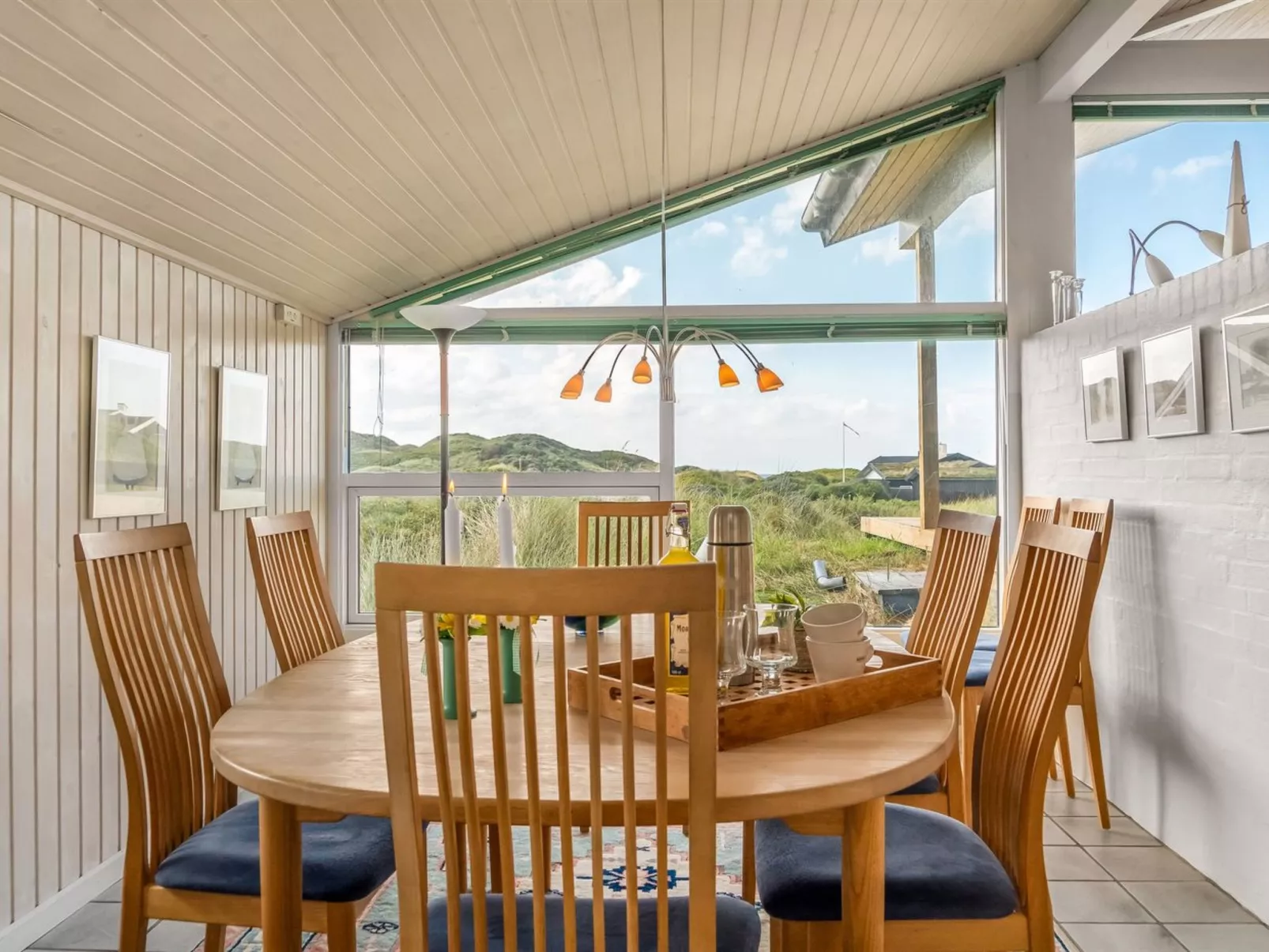 "Myrna" - 250m from the sea-Binnen