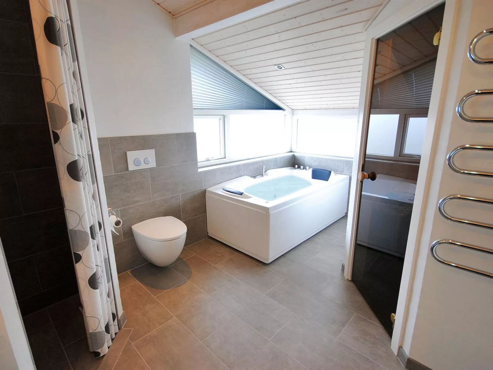 "Arisa" - 100m to the fjord-Binnen