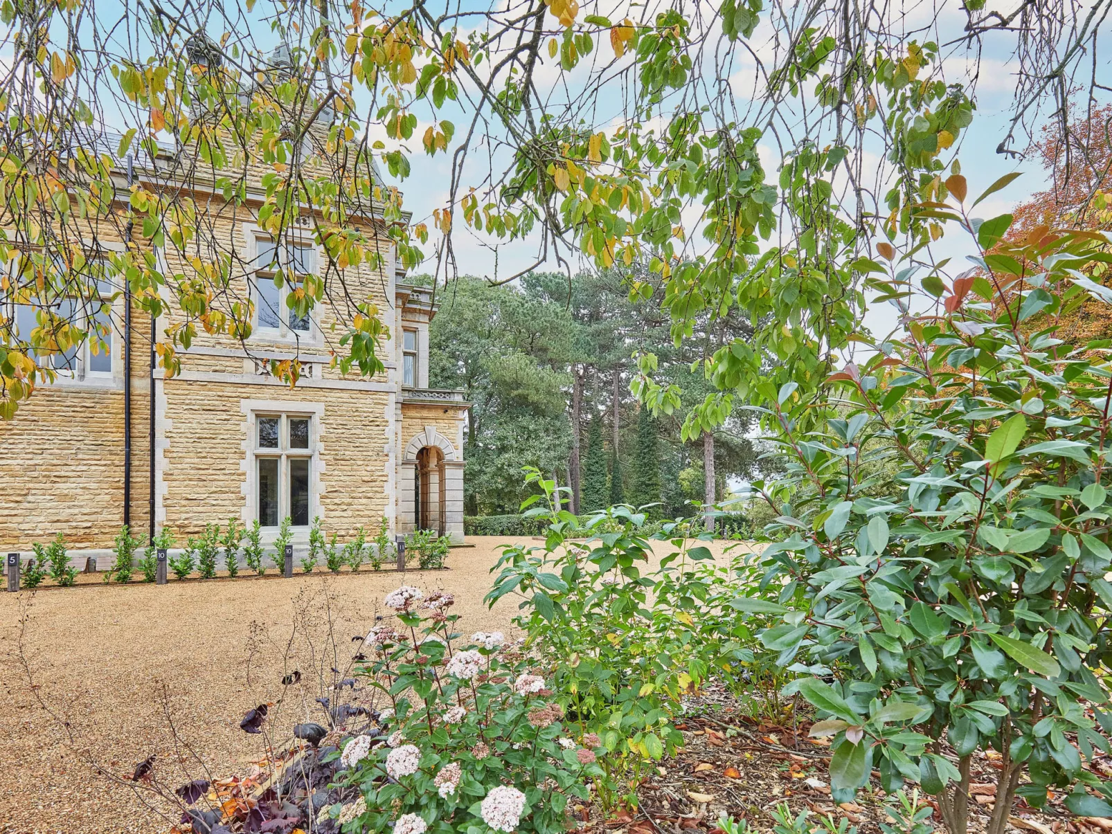 Highfield House-Buiten