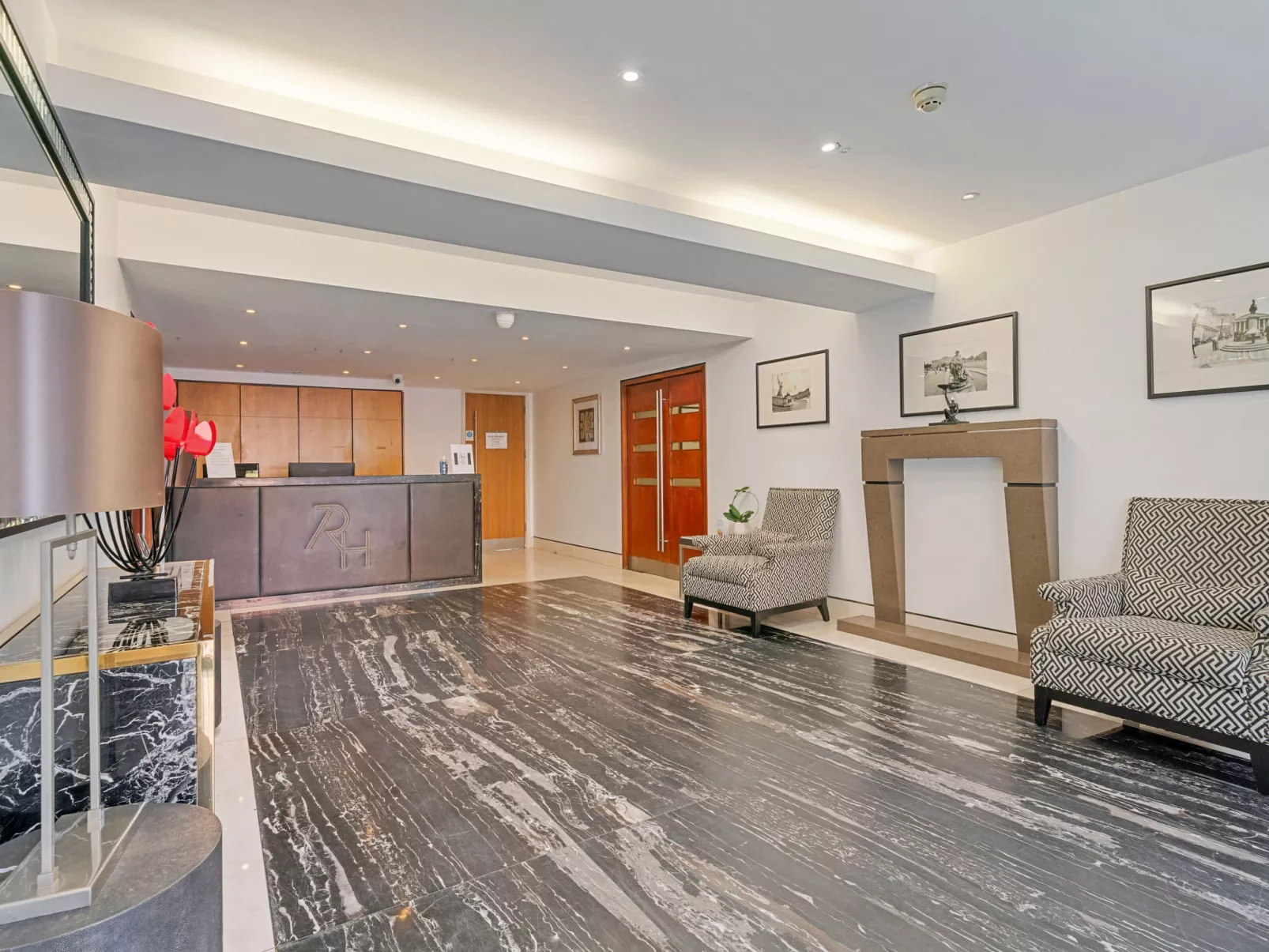 Roland House - Two Bedroom-Buiten