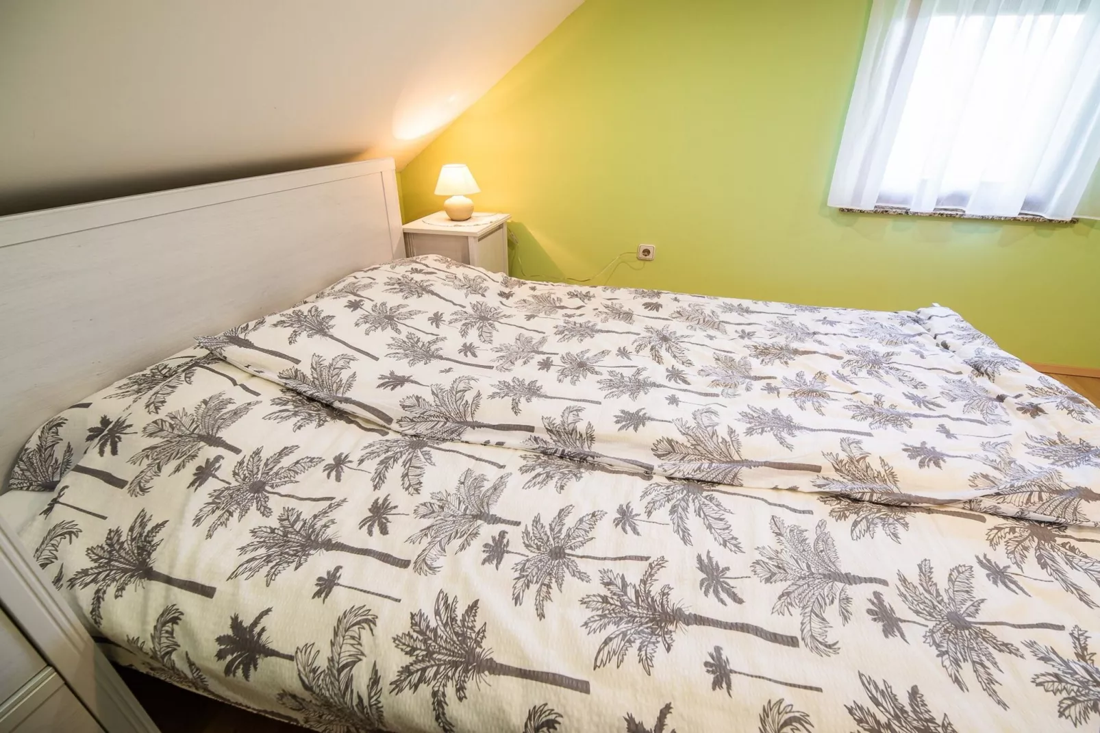 Golden Horizon Holiday Home with Terrace and Garden - One Bedroom Holiday Home with Terrace and Garden-Slaapkamer