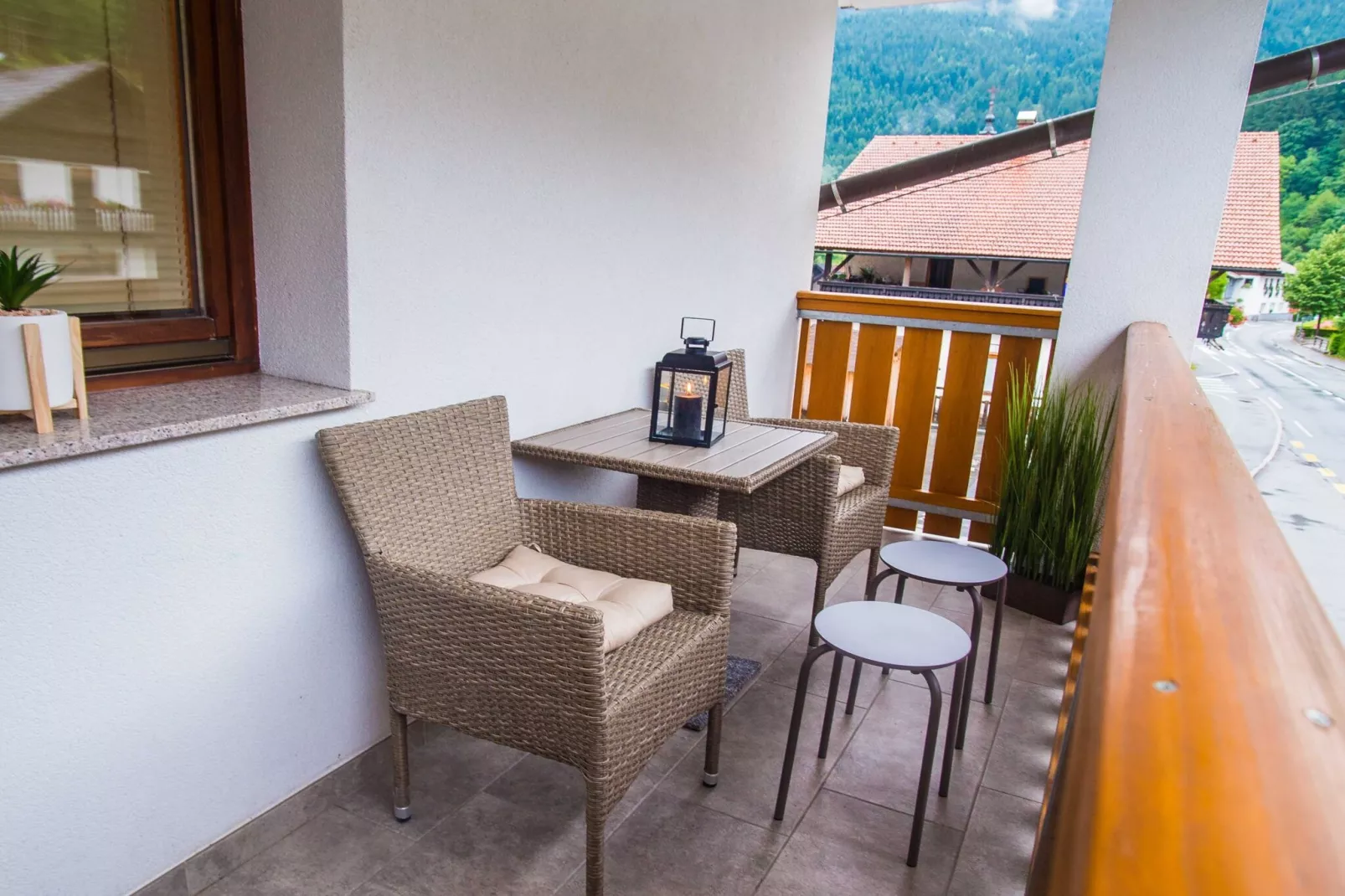 Luce Hilltop Cozy Apartment - Two Bedroom Apartment-Terrasbalkon