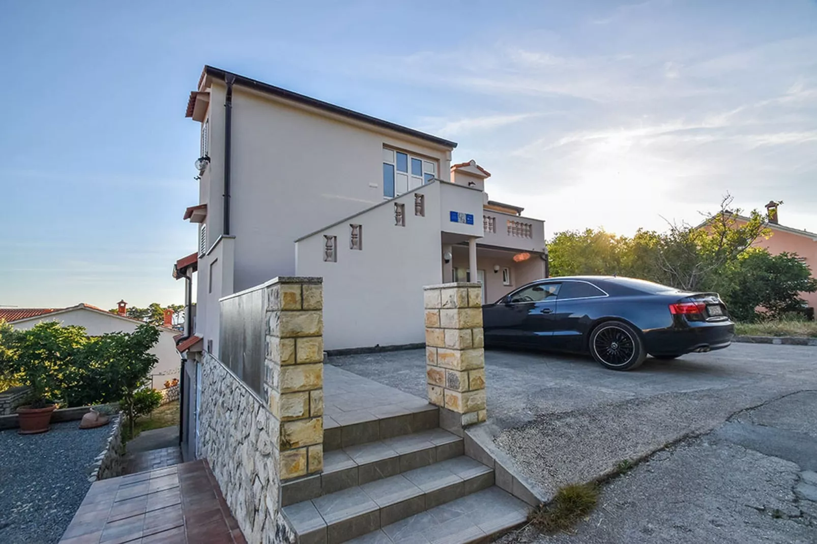 Apartments Jaklin -  Studio Apartment with Balcony and Sea View C-Parkeerplaats