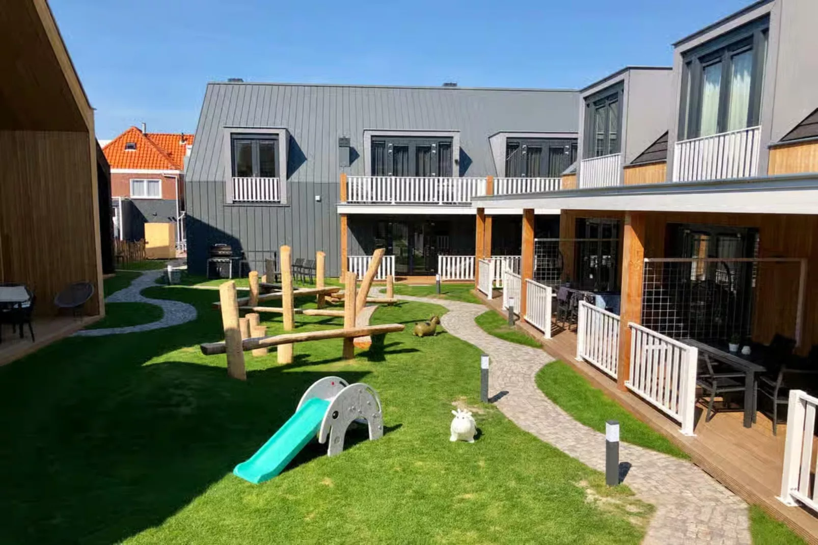 Plein 40 Lodge 6 - Tuinen zomer