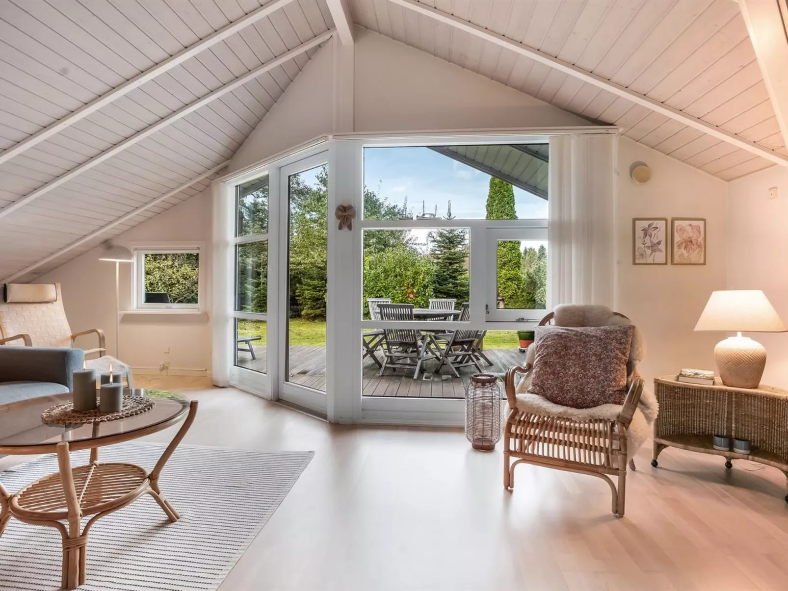 "Lirim" - 400m from the sea-Binnen