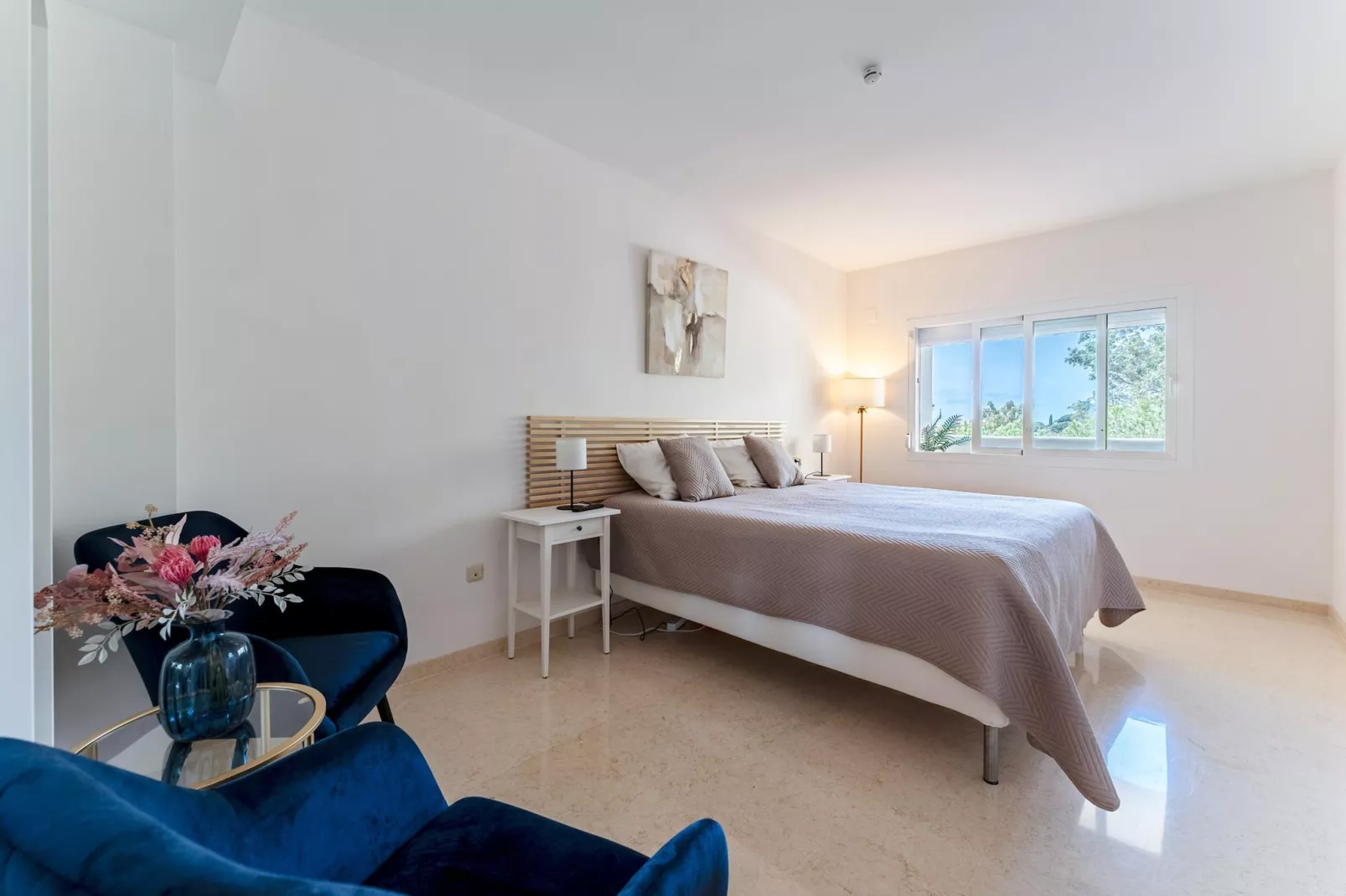 CT 375 - Faro's Cozy Dream in Elviria - Marbella-Slaapkamer