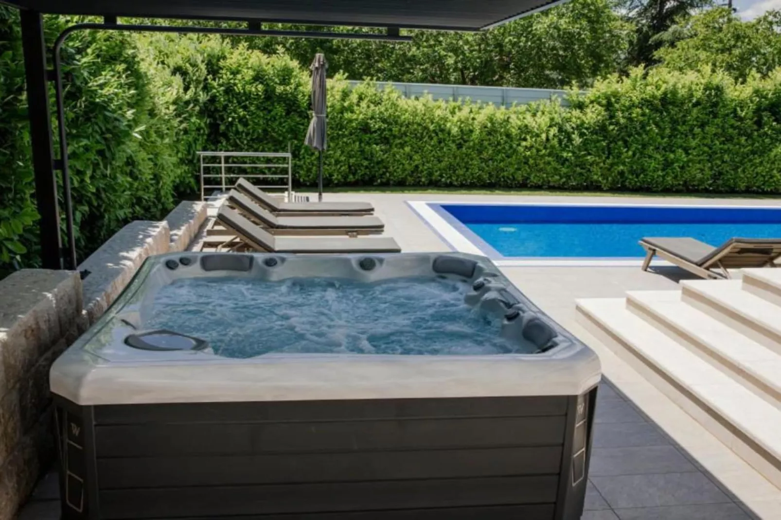 Beautiful Haven Villas - Villa Antonija with Outdoor Pool-Zwembad