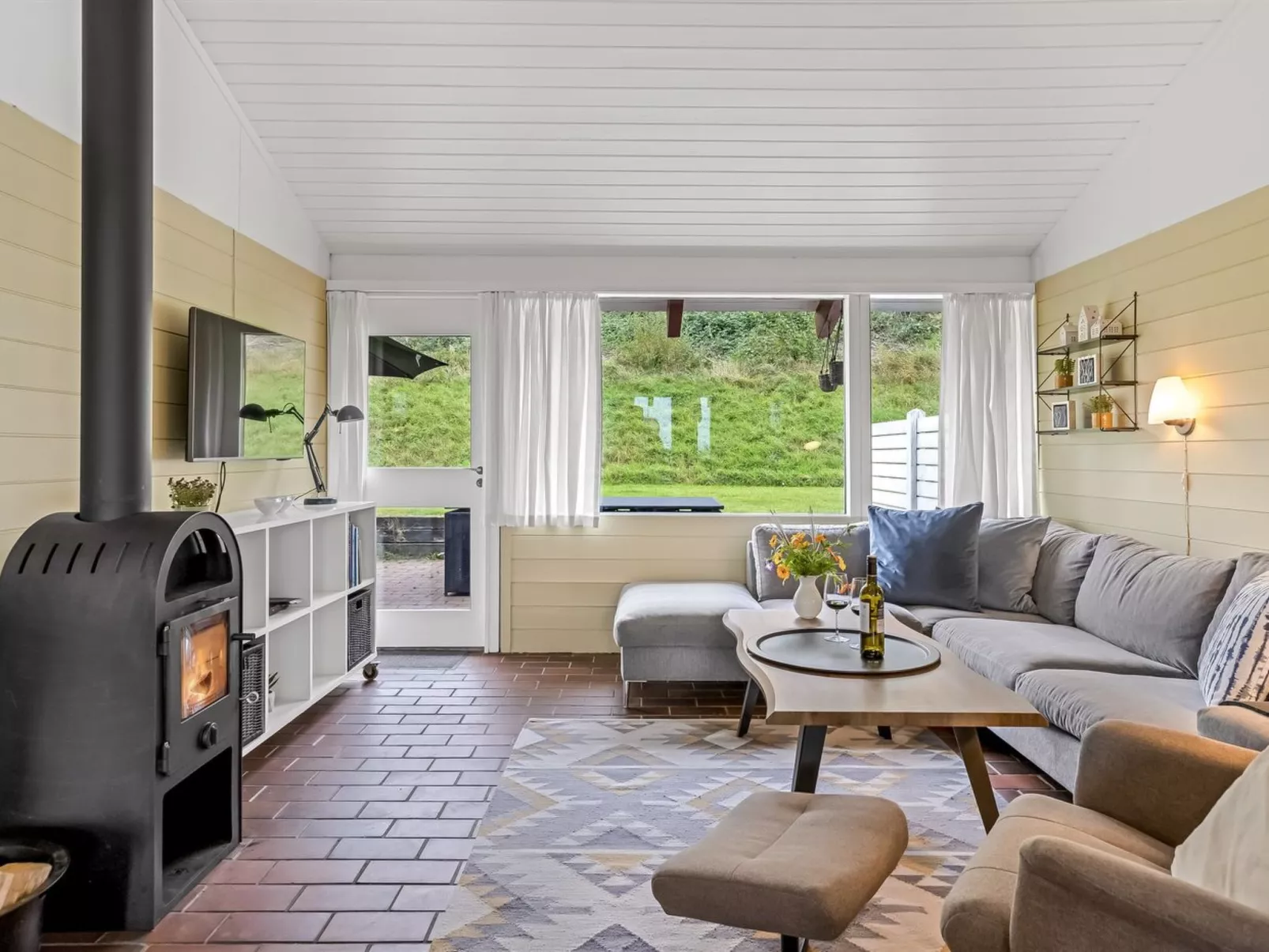 "Annrike" - 200m from the sea-Binnen