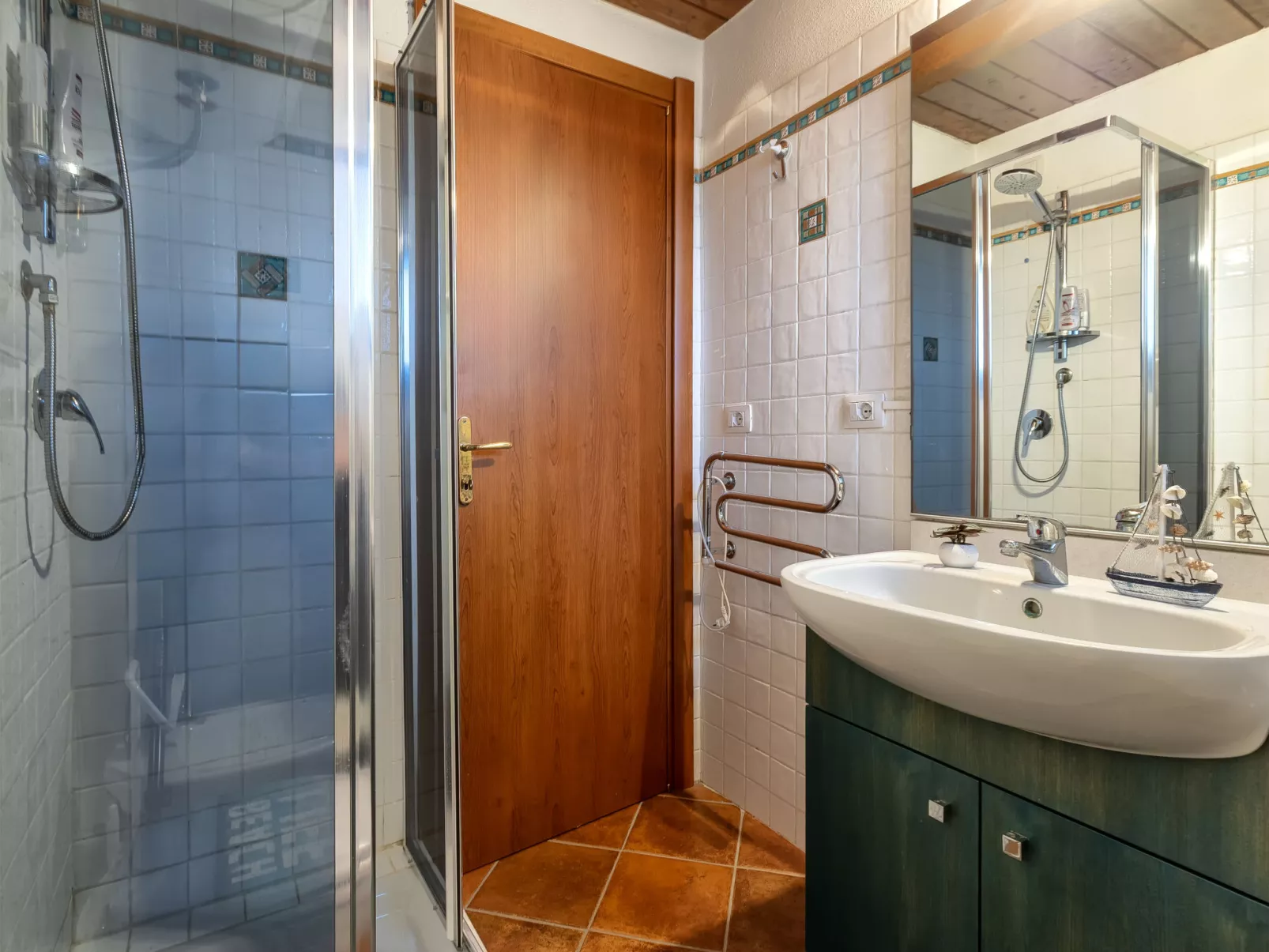 Baia Delle Mimose-Binnen