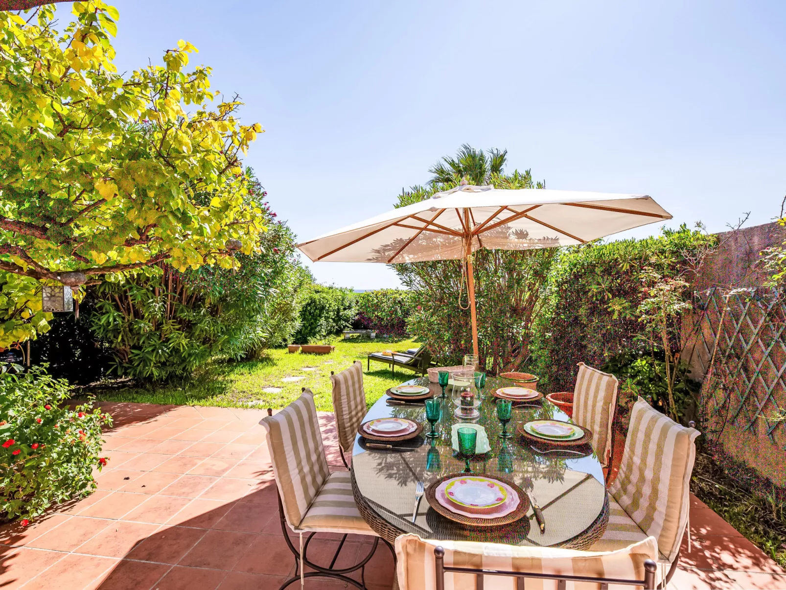 El Cantarello-Buiten